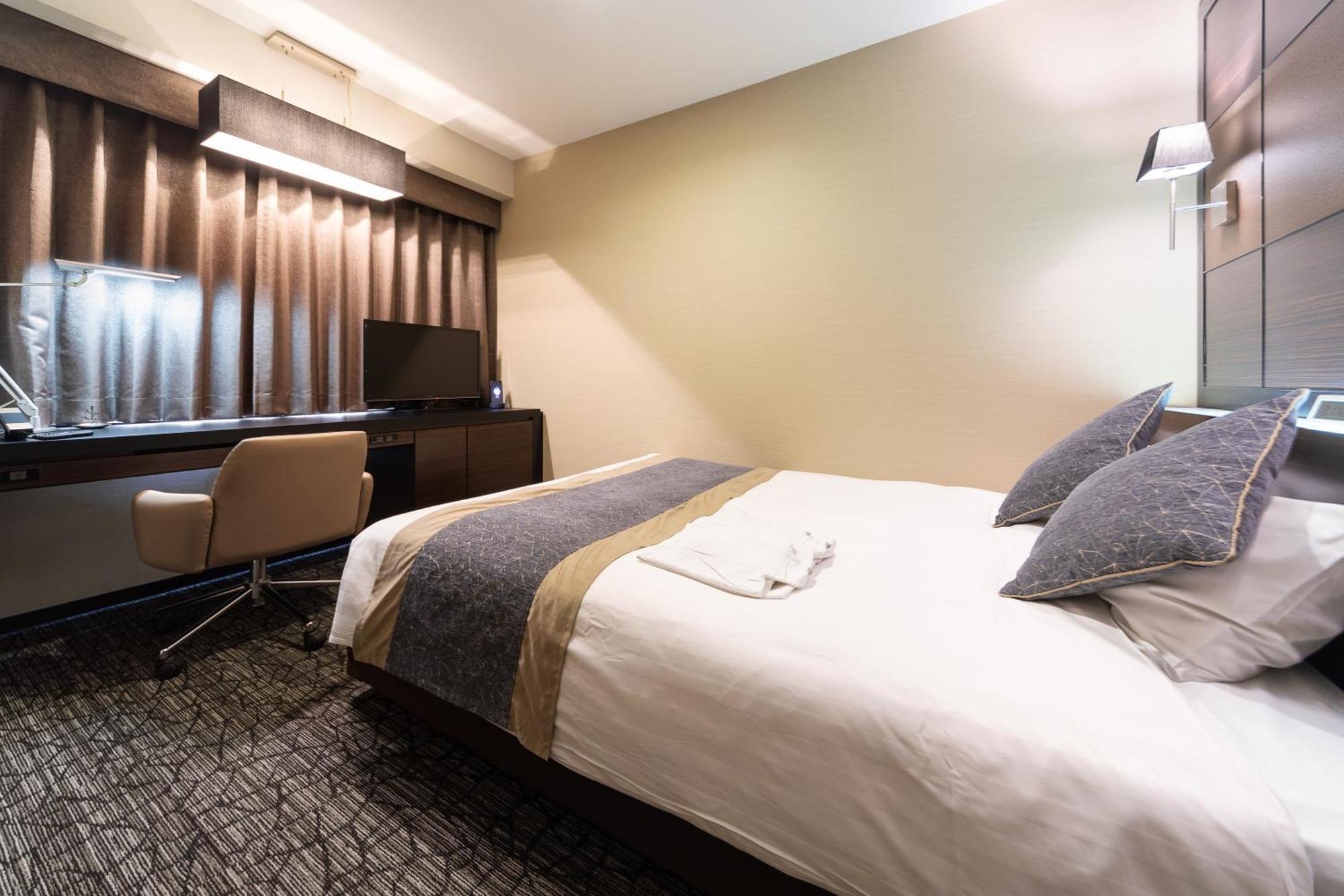 Wing International Premium Yotsuya 3*