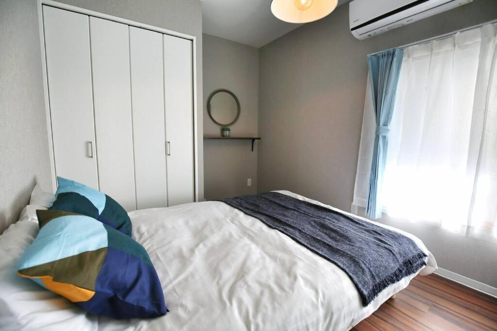 Edogawa Japanese Style 102 Has Direct Access To Akihabara And Shinjuku, With Convenient Transportation And Free Wifi Apartment