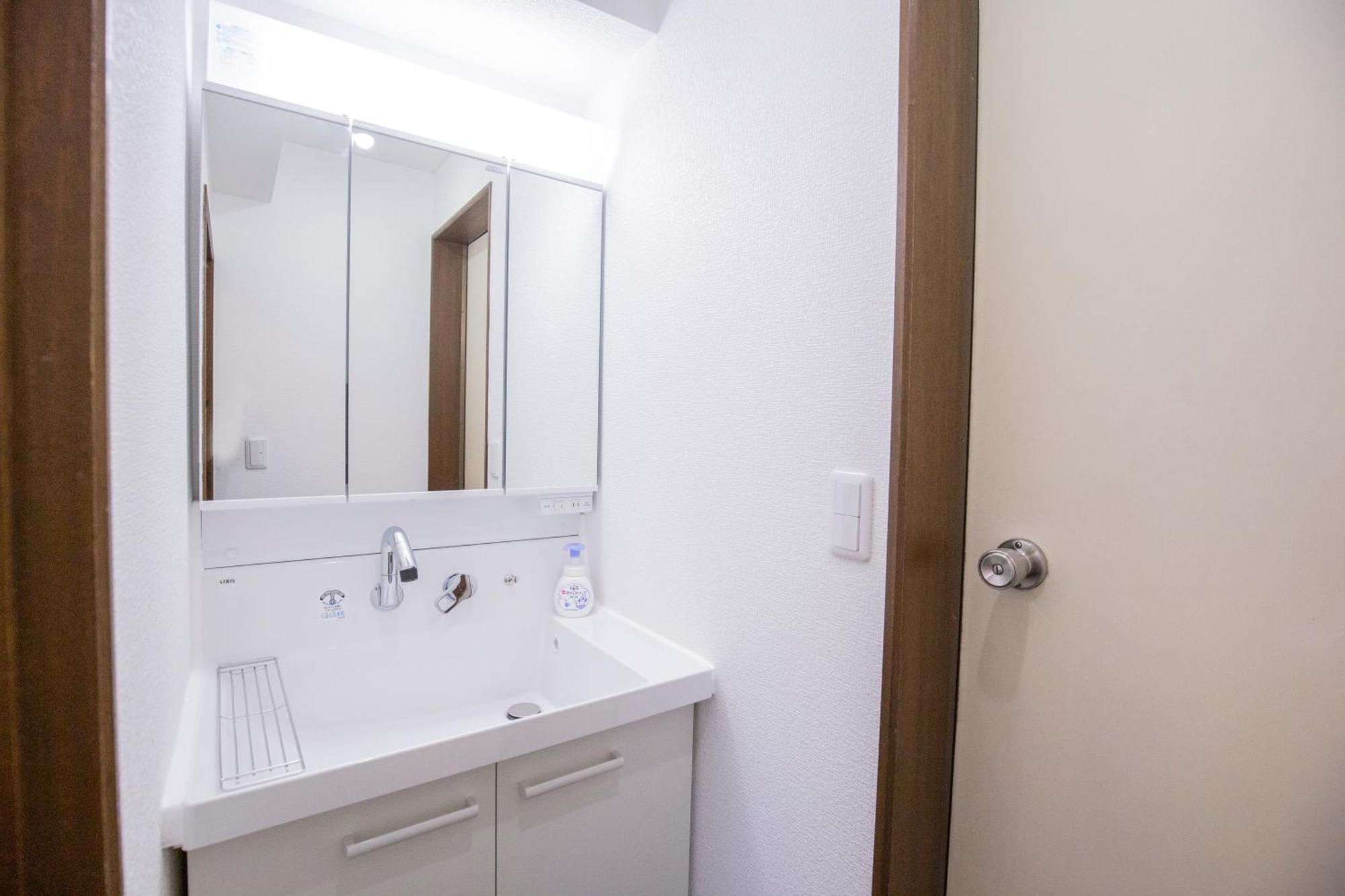 Shinjuku Ryokan Retreat丶local Experience & Short Trips Hub丶walk To Shinjuku Station S02c *