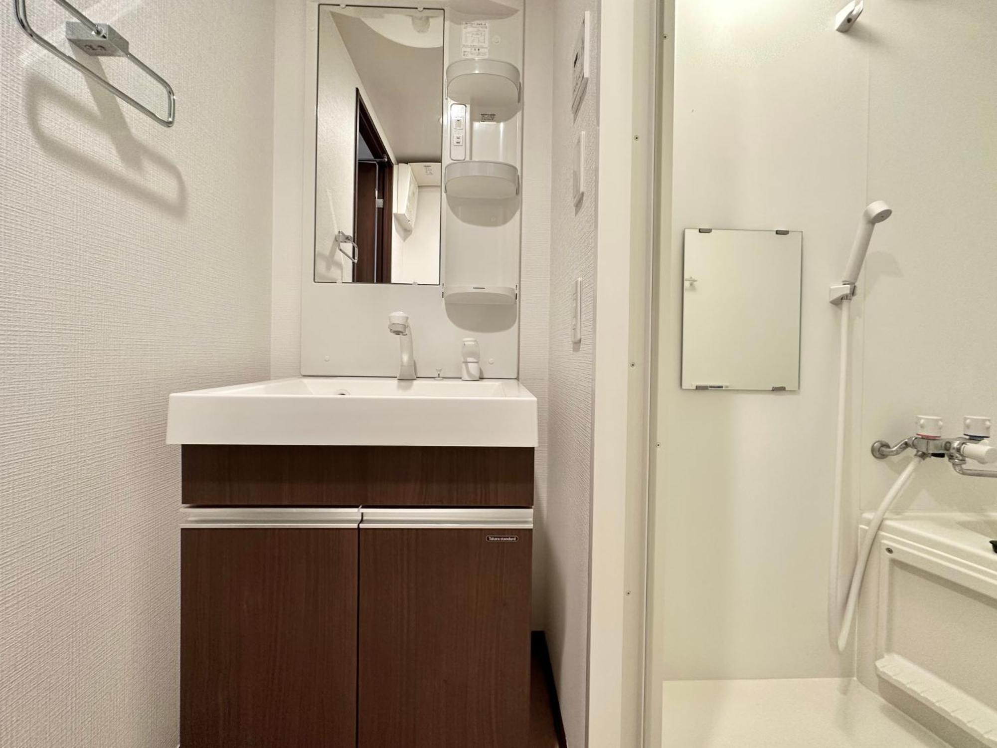 Apartment No3 Mansion#jr Yamanote Line Otsuka 5min#minimalist House#freewifi&max2-3