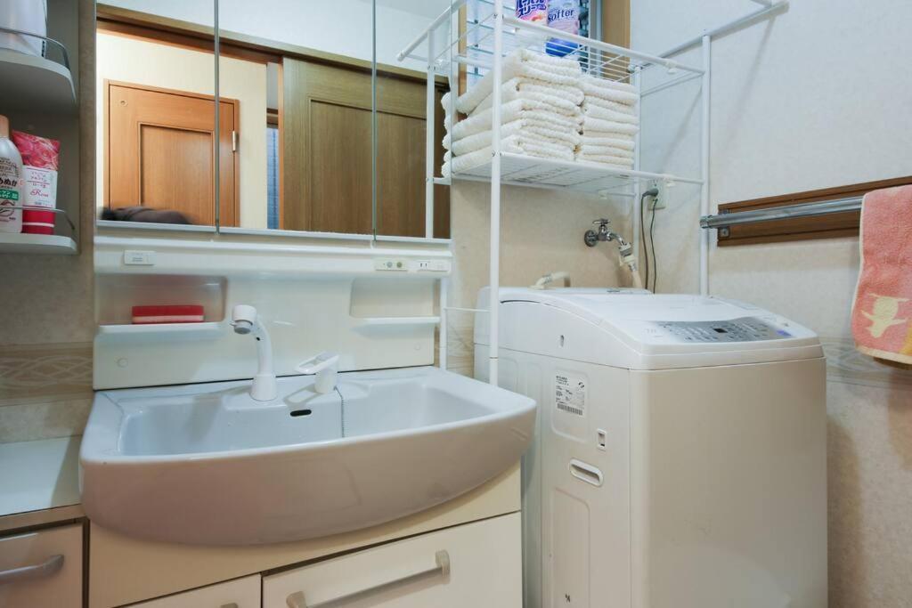 2s Jr Yamanote Komagome, 3 Storey 101sq 4br, Freepark Holiday home