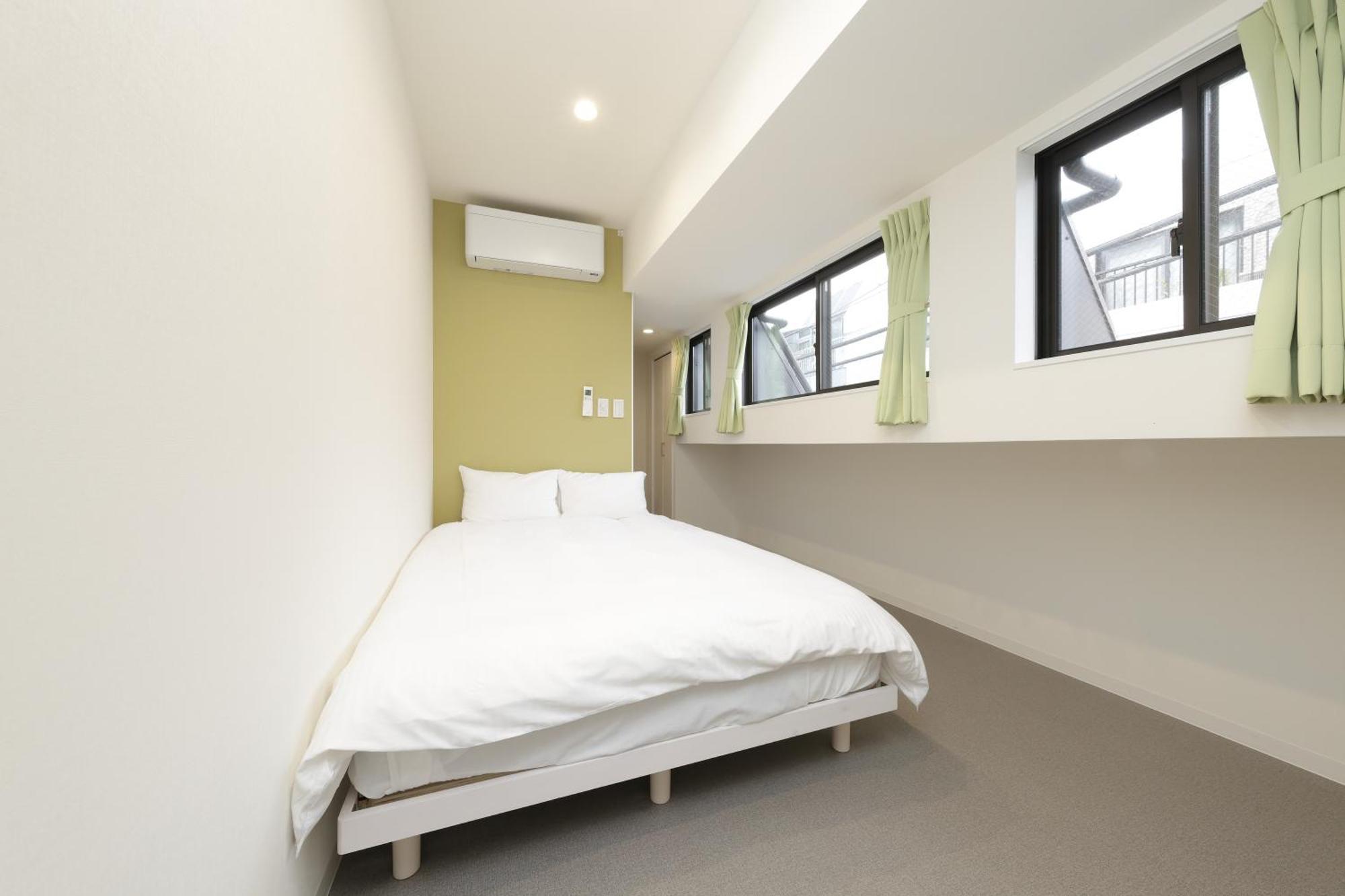 Ikebukuro Manga House Apartment *