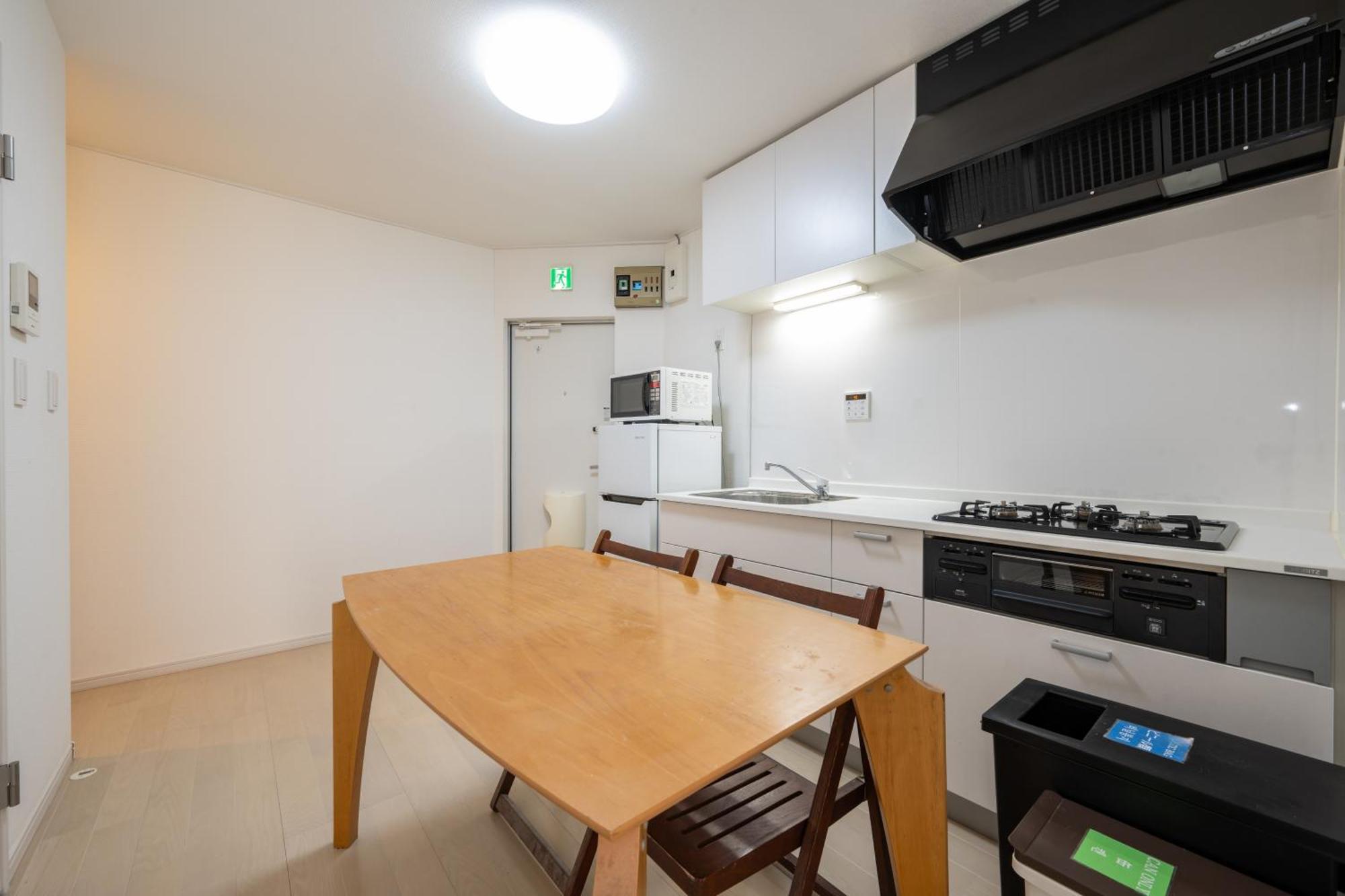 Apartment 西新井ウエストハウス【nishiarai West House】