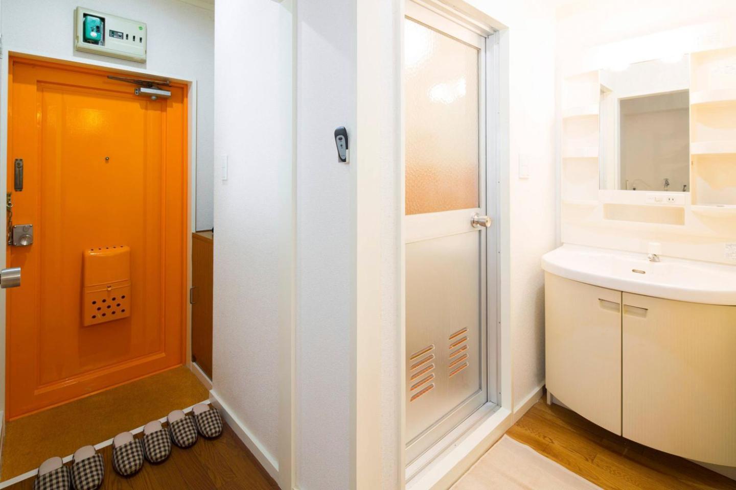 Tsukimura Building Apartment