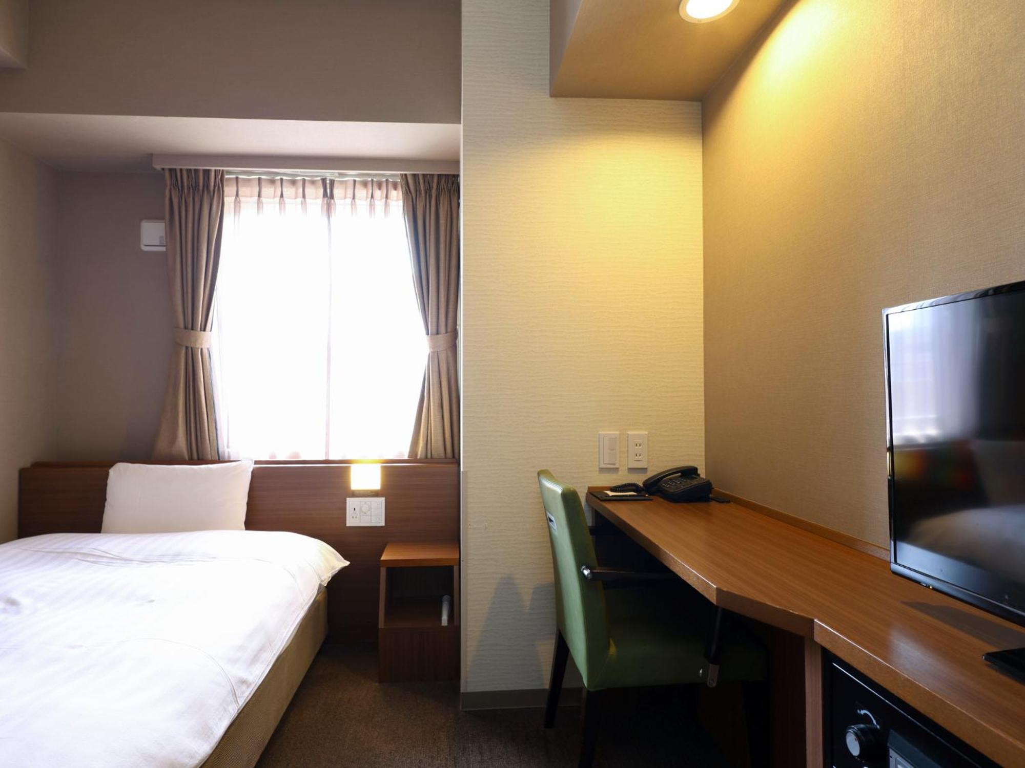 Dormy Hatchobori Hot Spring Hotel 3*