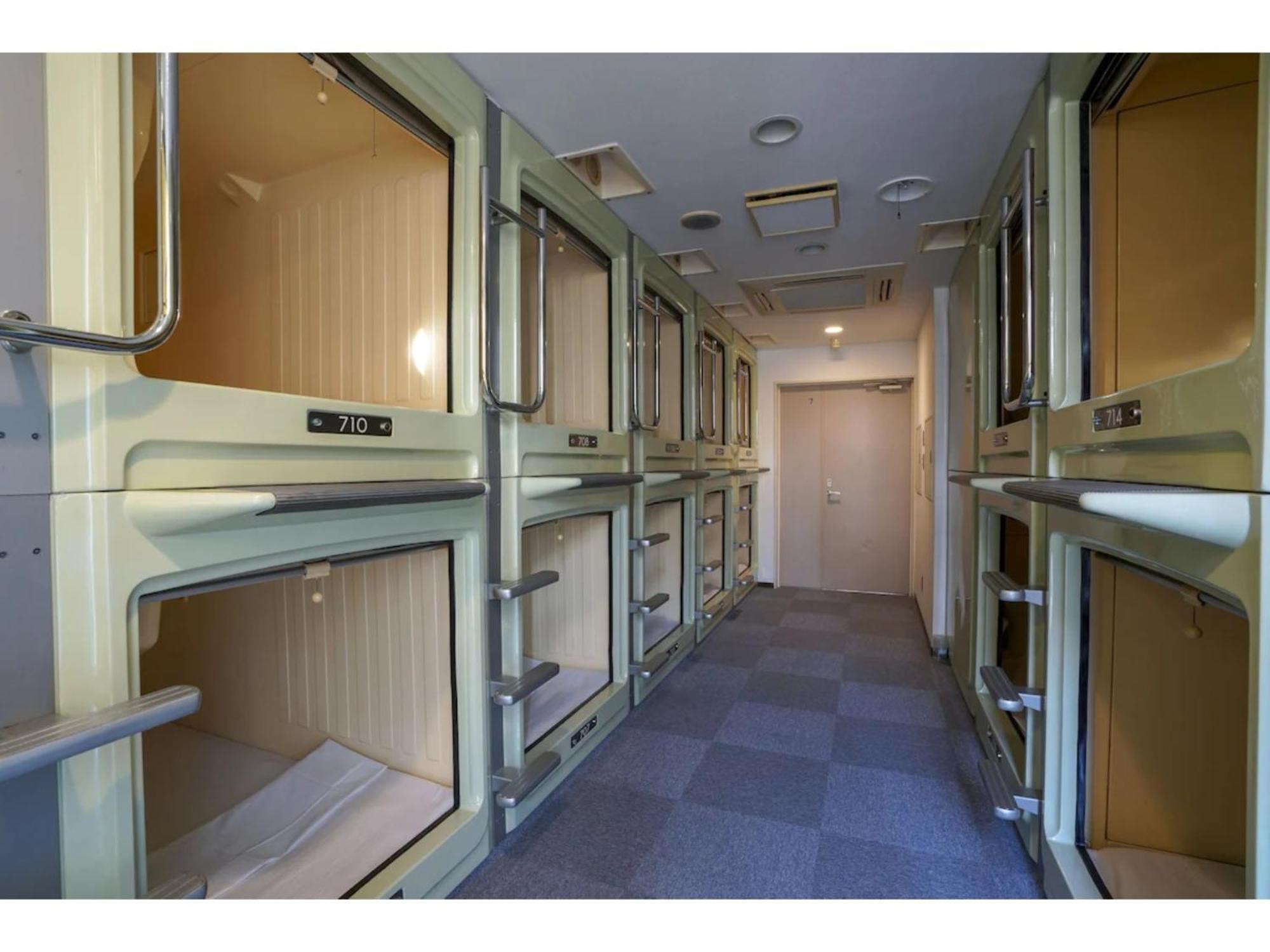 Male Only Capsule Hamamatsucho - Vacation 68799v 2*