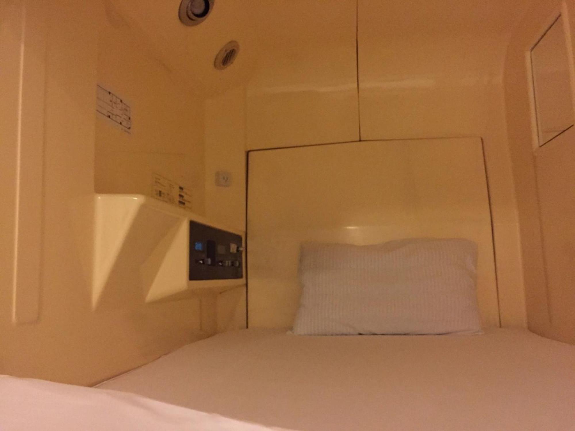 Male Only Capsule Hamamatsucho - Vacation 68799v Tokyo