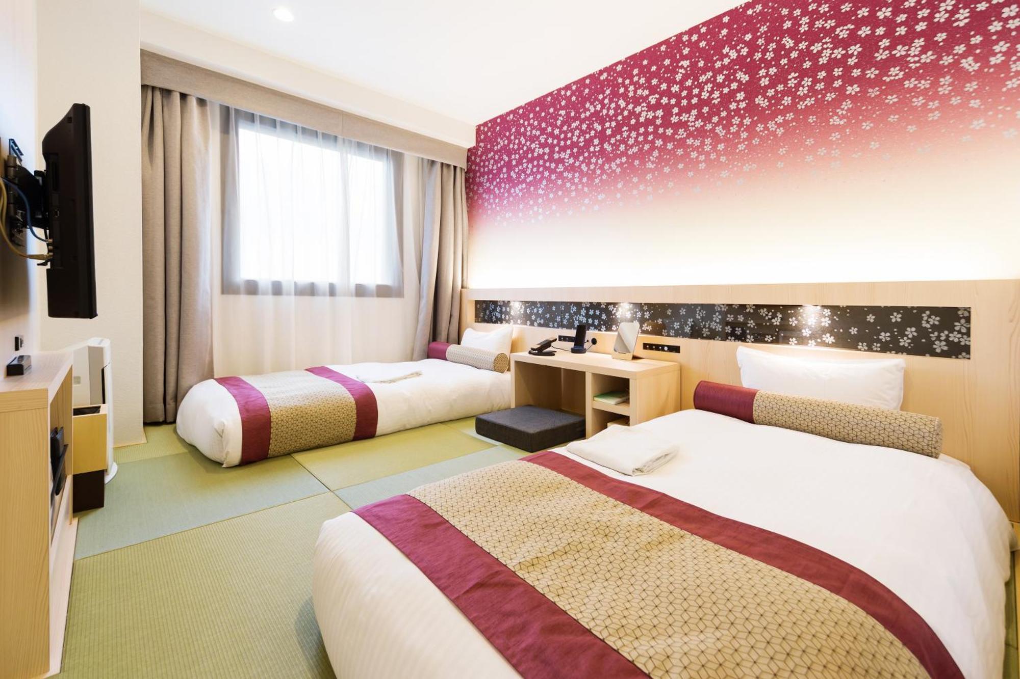 Wing International Premium Yotsuya 3*
