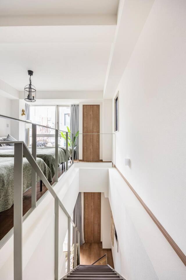 上野駅徒歩５分シングルベッド４台+ソファベッド２台 1ldk Apartment
