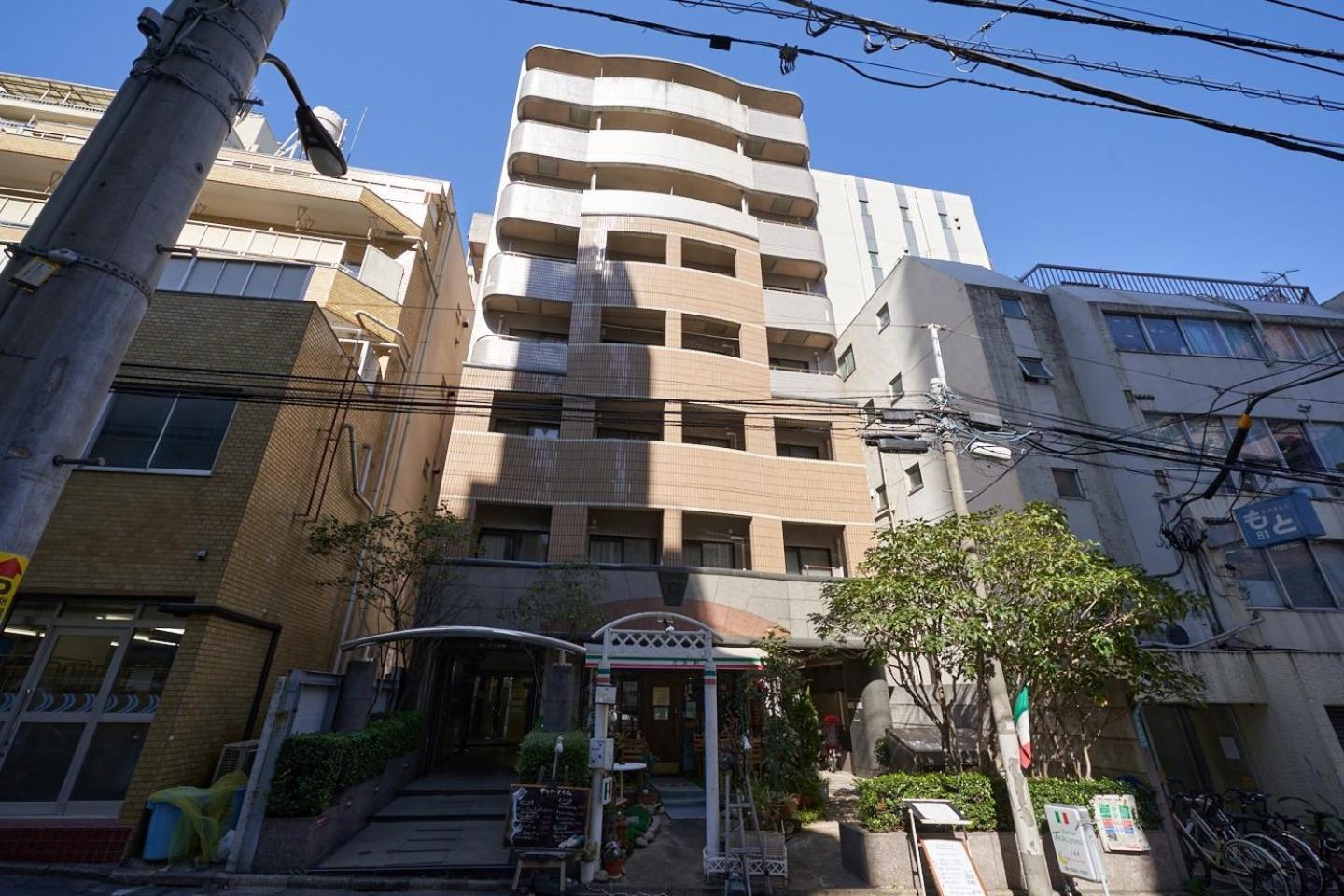 Garden Otsuka Apartment
