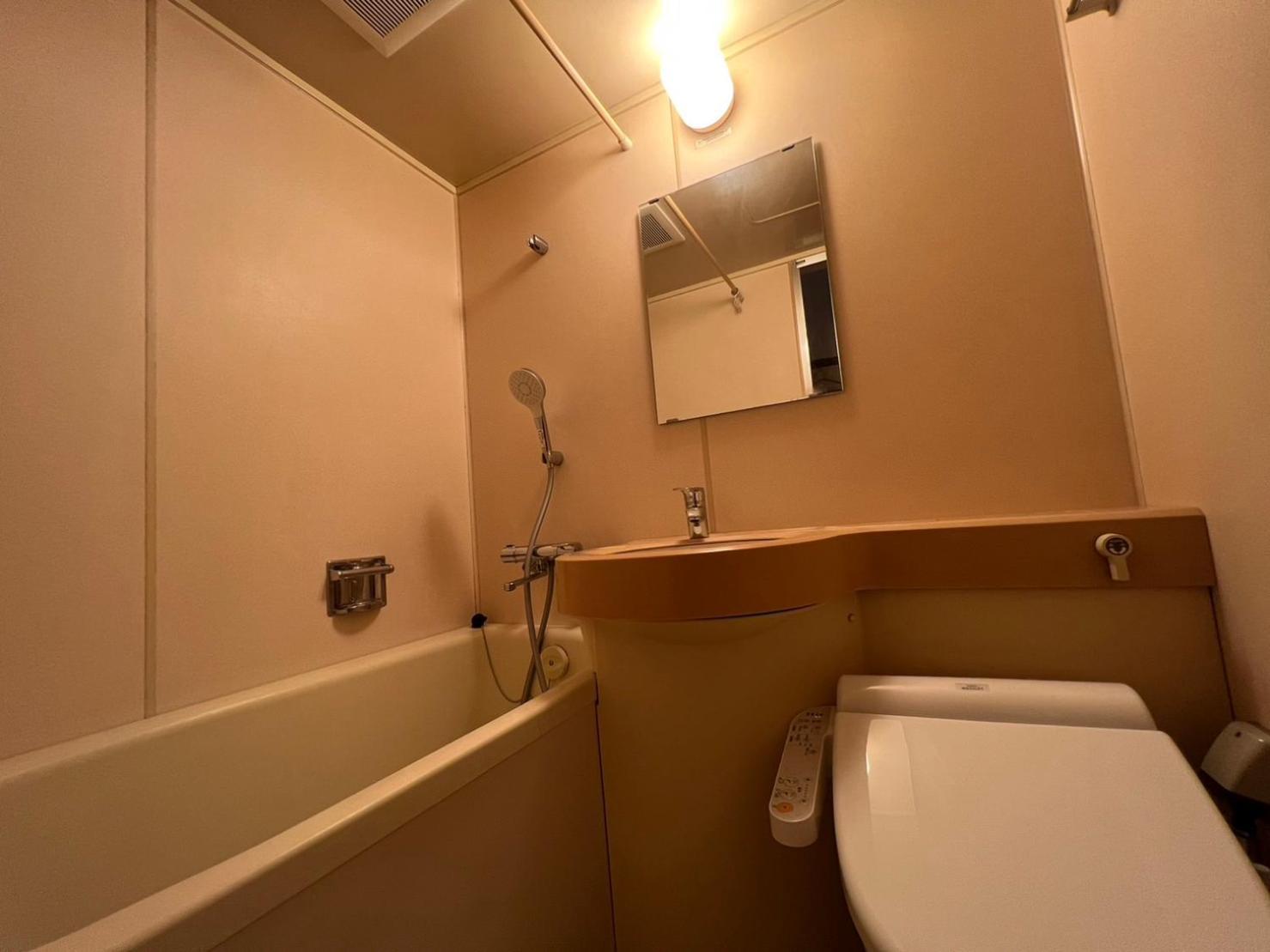 Apartment サンモールクレスト *
