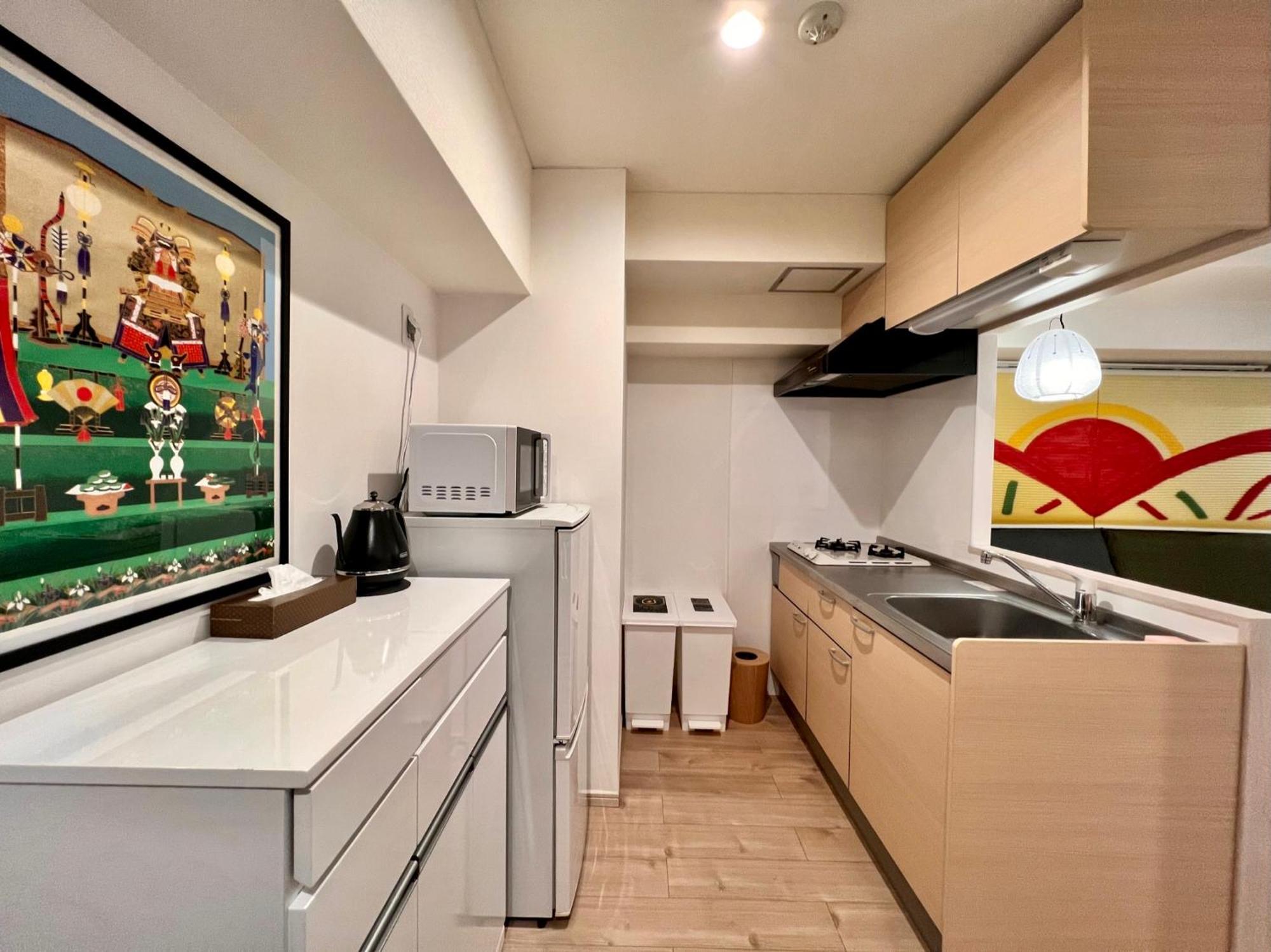 Asakusa Metro Oasis: 2-bedroom Near Airports Apartment