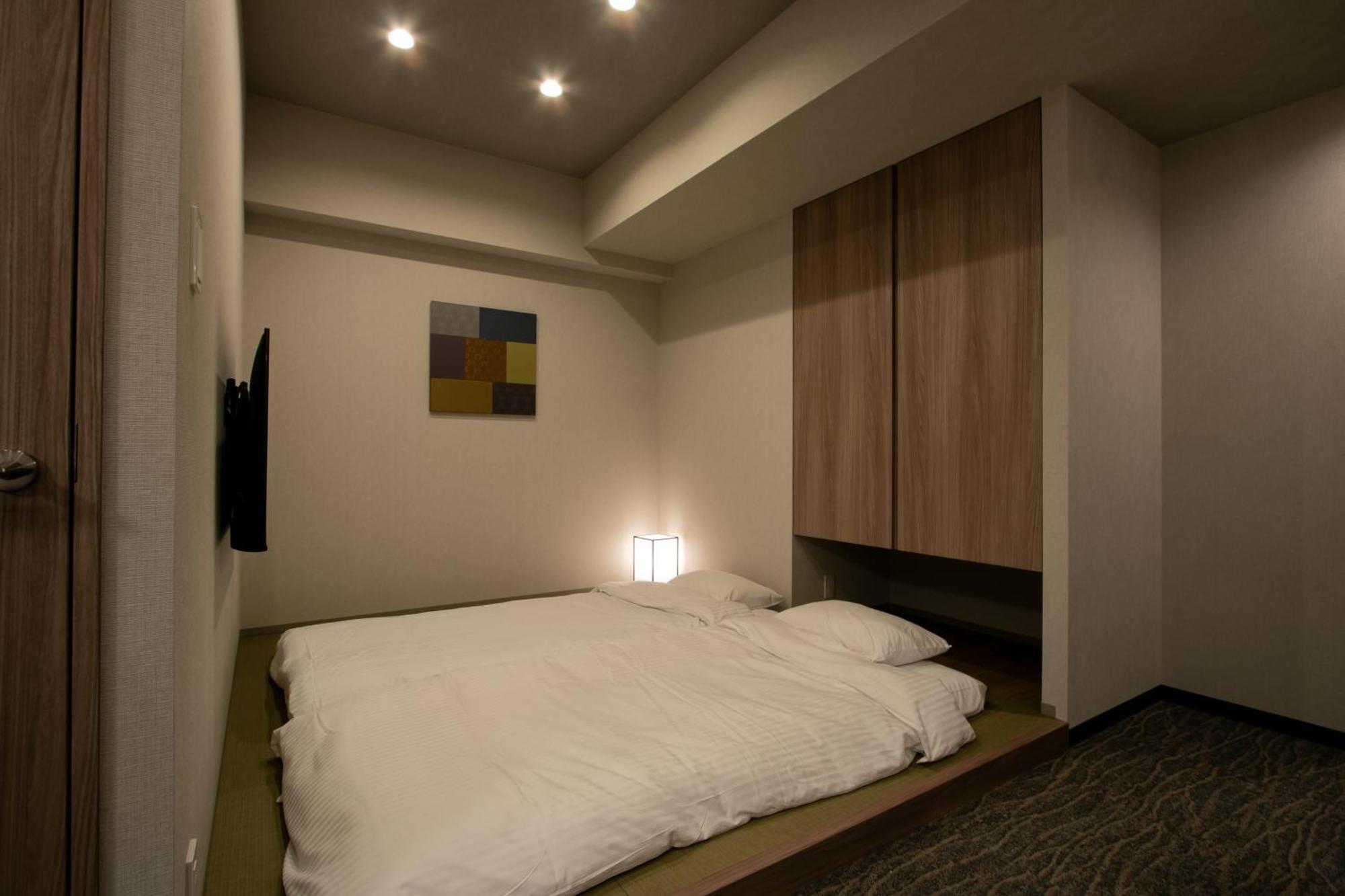 Minn Ueno Shin-okachimachi * Tokyo