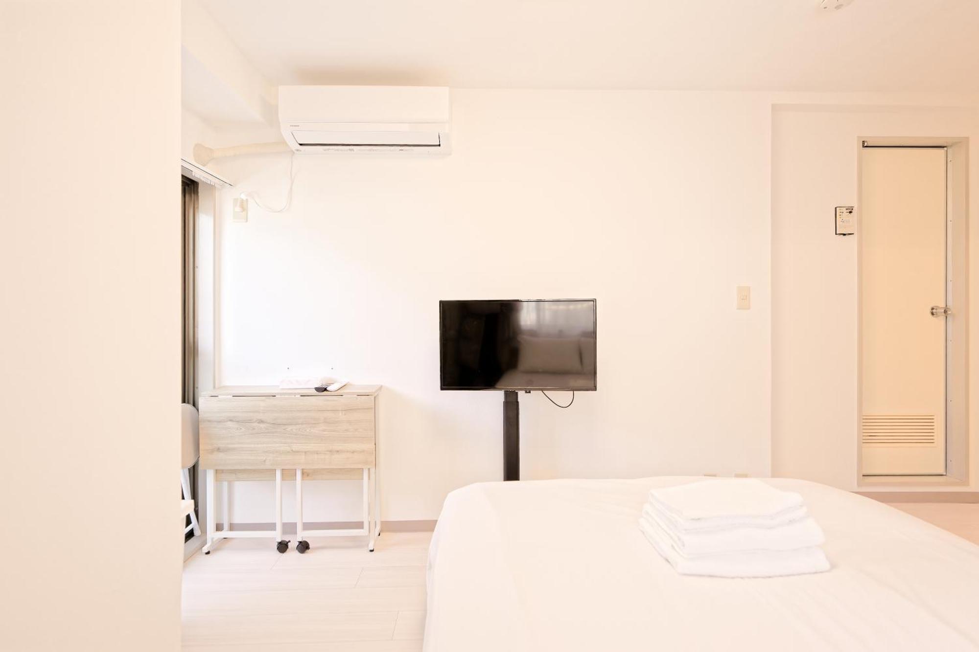 Apartment Shinjuku Higashinakano Shiro