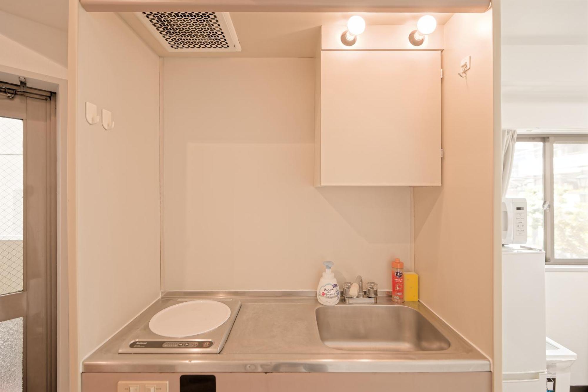 Apartment Shinjuku Higashinakano Shiro *