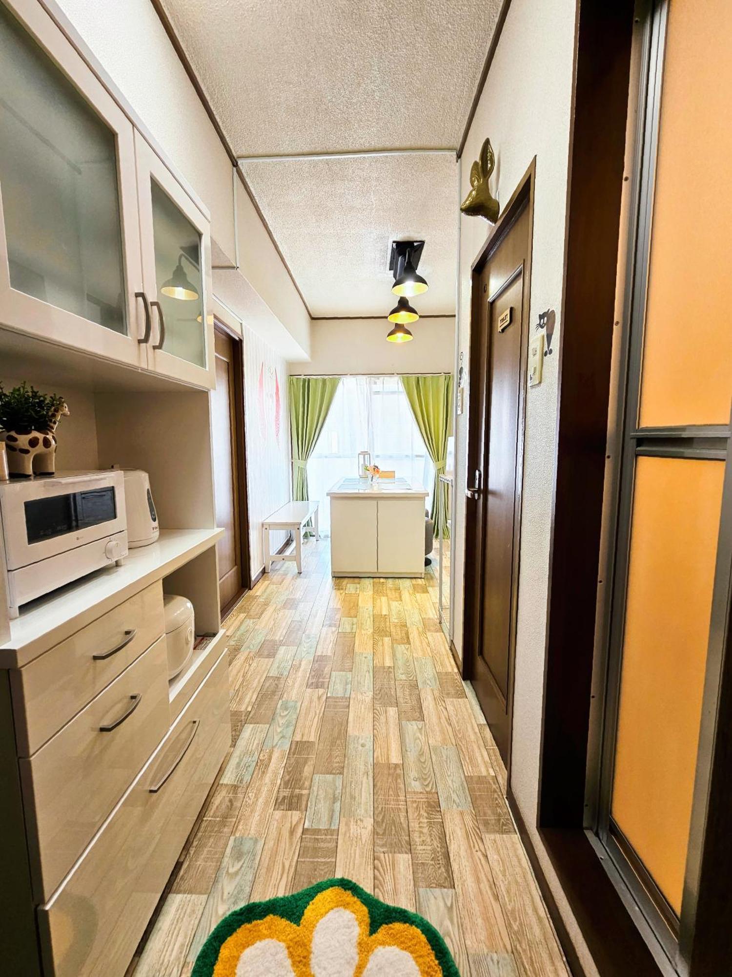 Apartment 703. Disneyland, Direct Bus To The Airport/1minute's Walk From The Station. *
