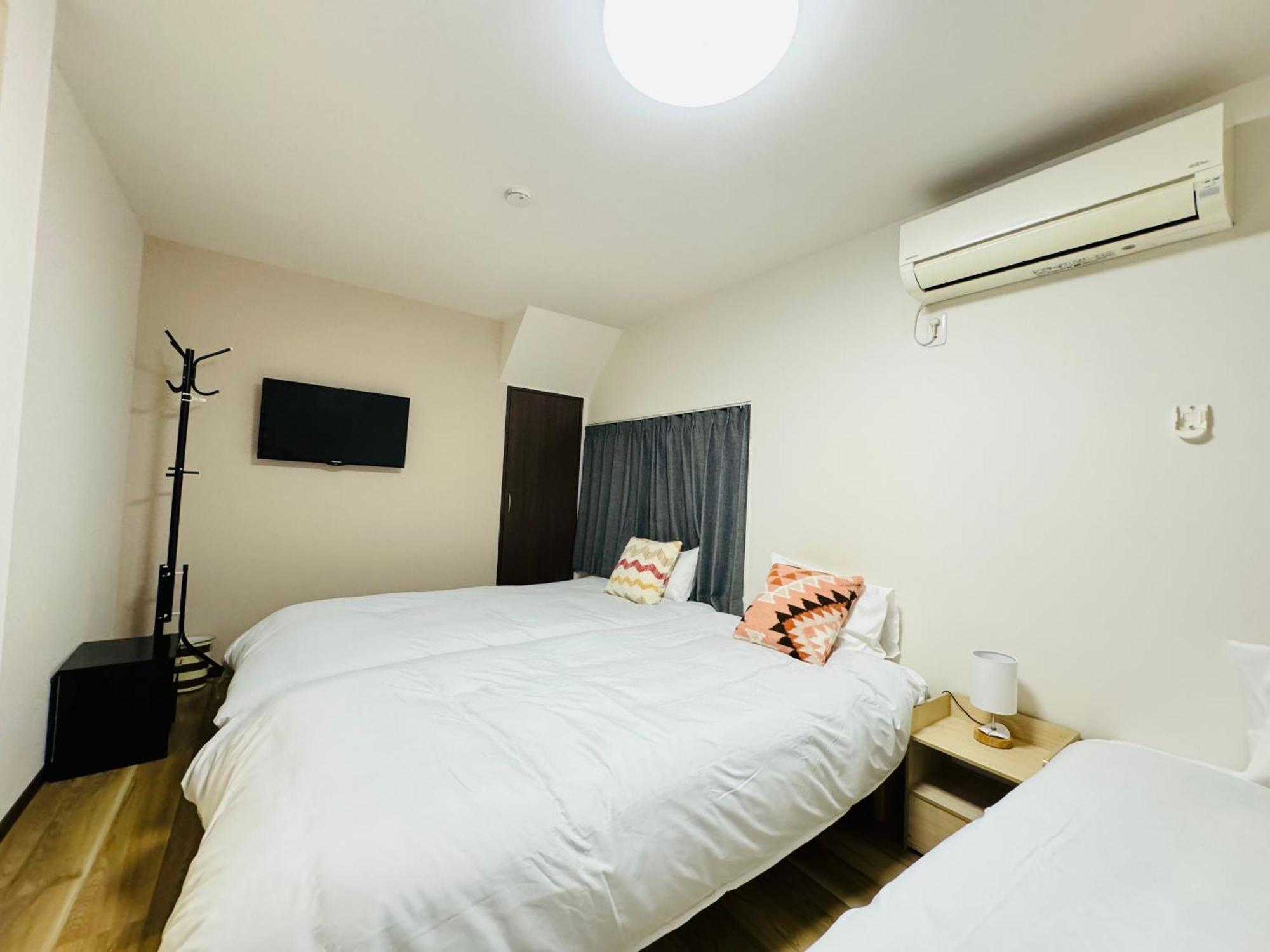 Sts-senzoku House