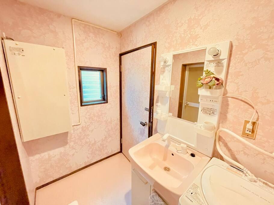 Apartment Shinjuku/okubo Sta, 3 Min Walk/switch/board Game/65㎡２ldk *