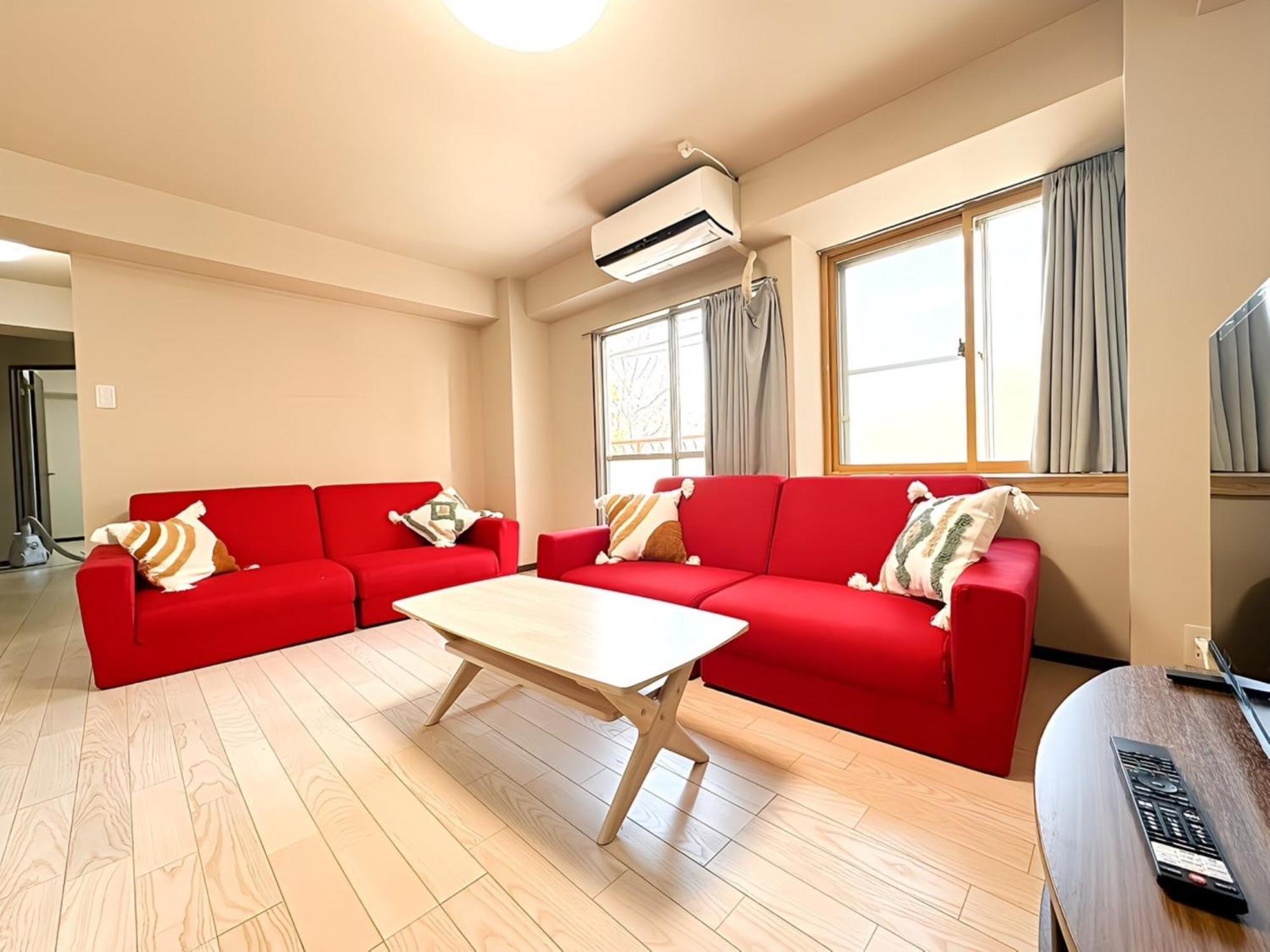 Okubo Sta10min Walk/ Shinjyuku Sta 2min/85 ㎡/3ldk *