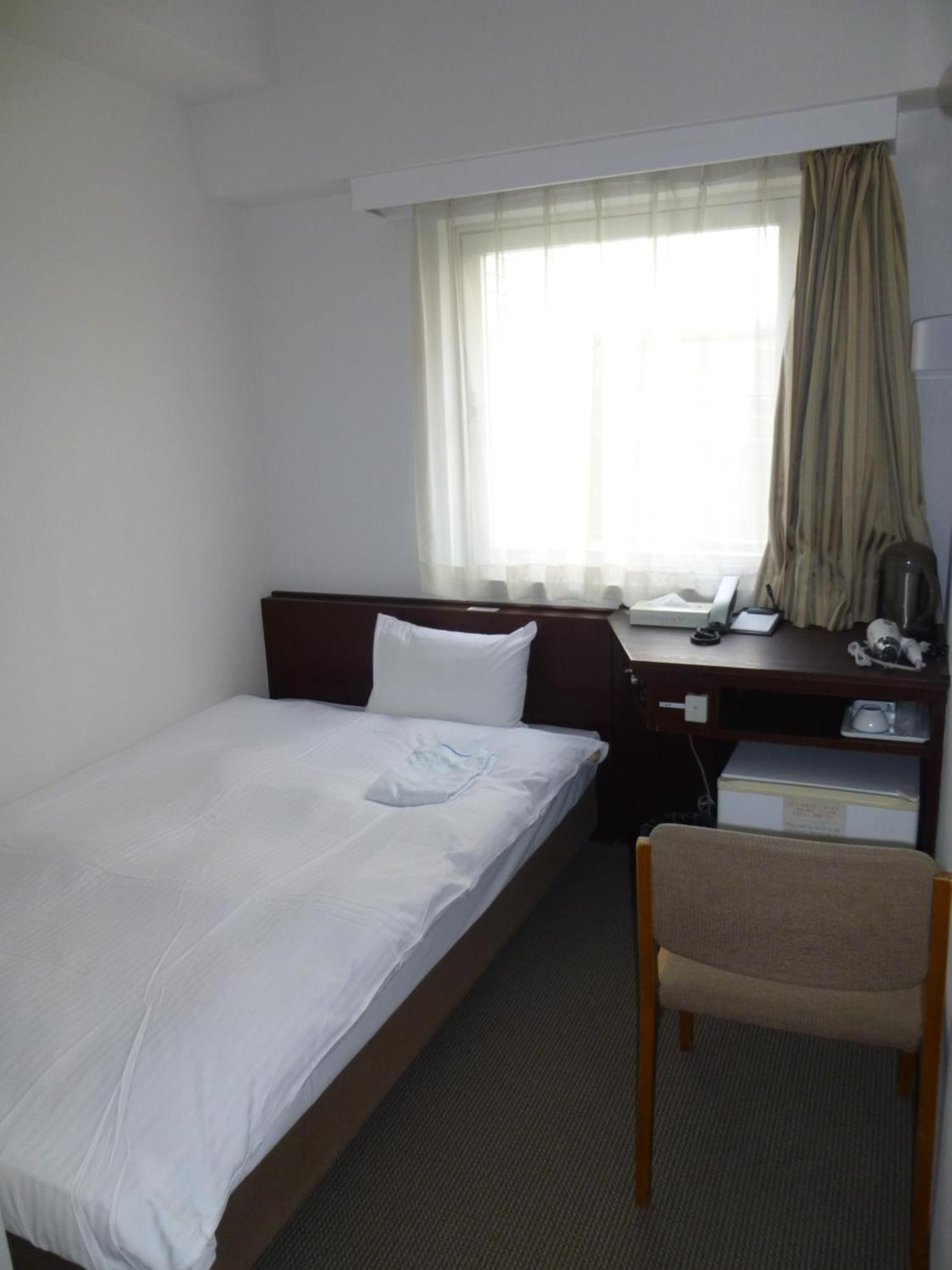 Pearl Kayabacho Hotel 3*