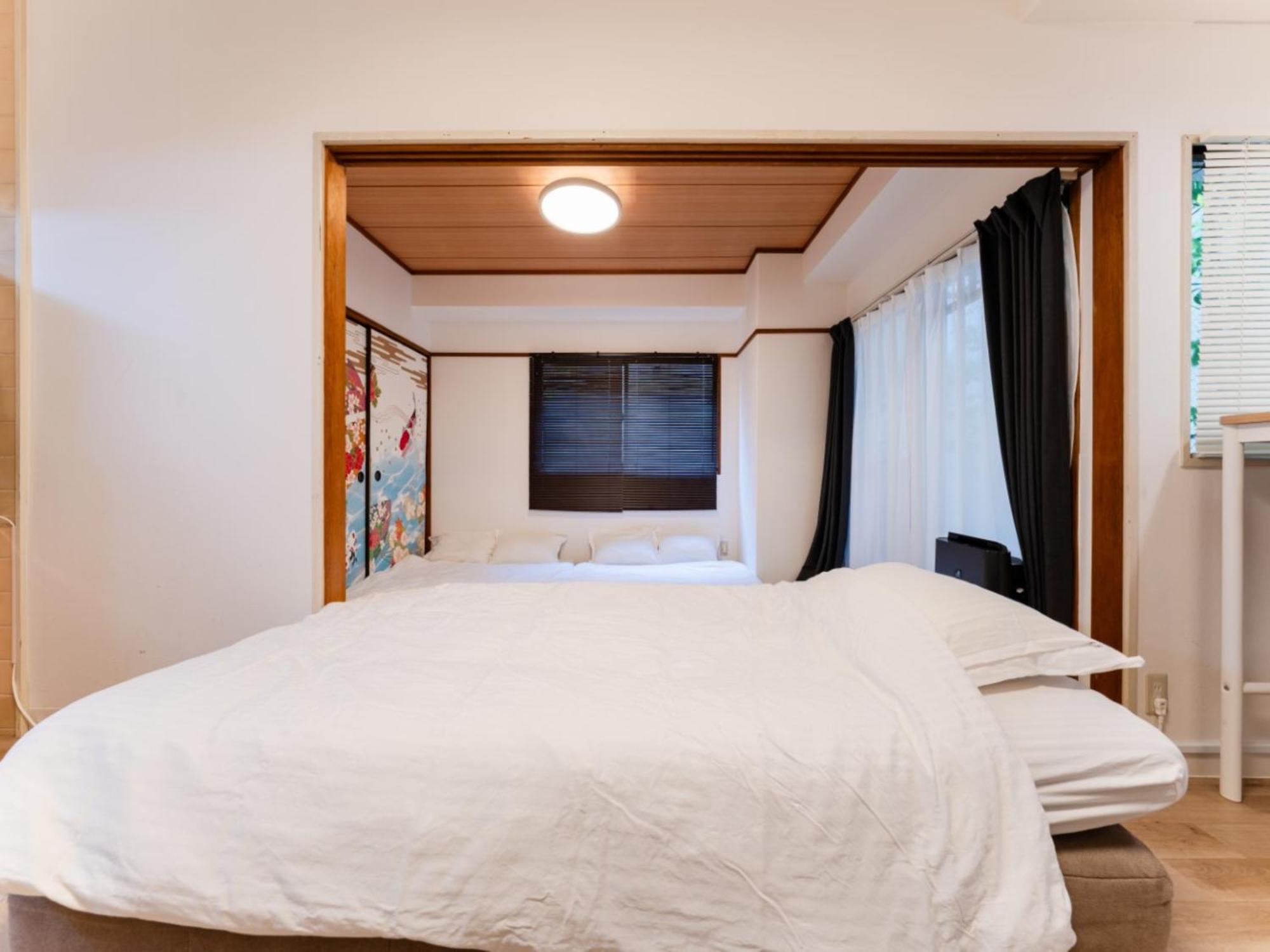Shinjuku,ushigome Yanagicho Sta 1min Walk , Kabukicho3min *