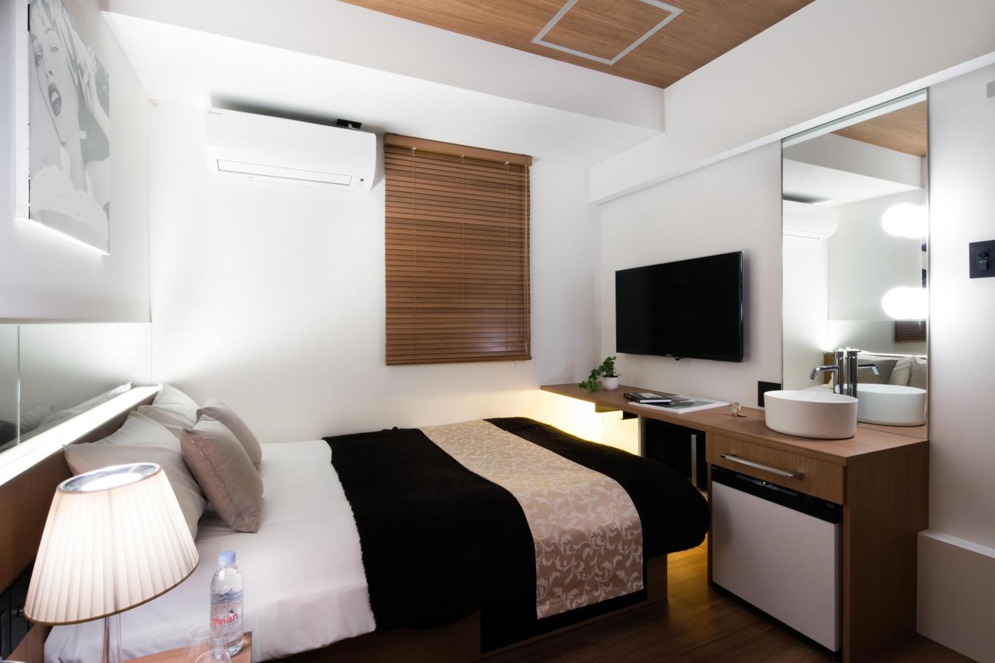 Love hotel Hills Gotanda 2*