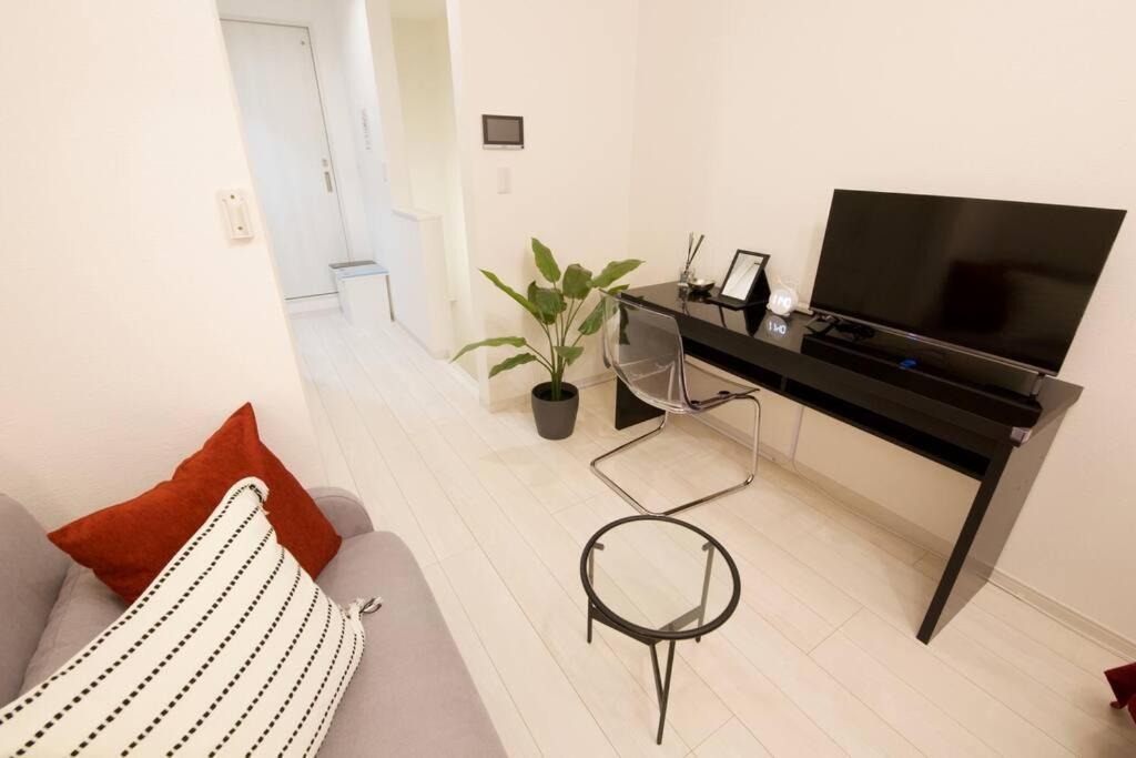 セントレイ押上ノース 205 Apartment *
