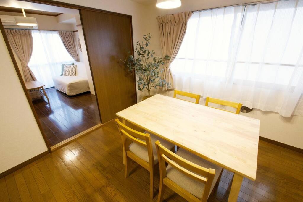 Nh Buil3f * Tokyo