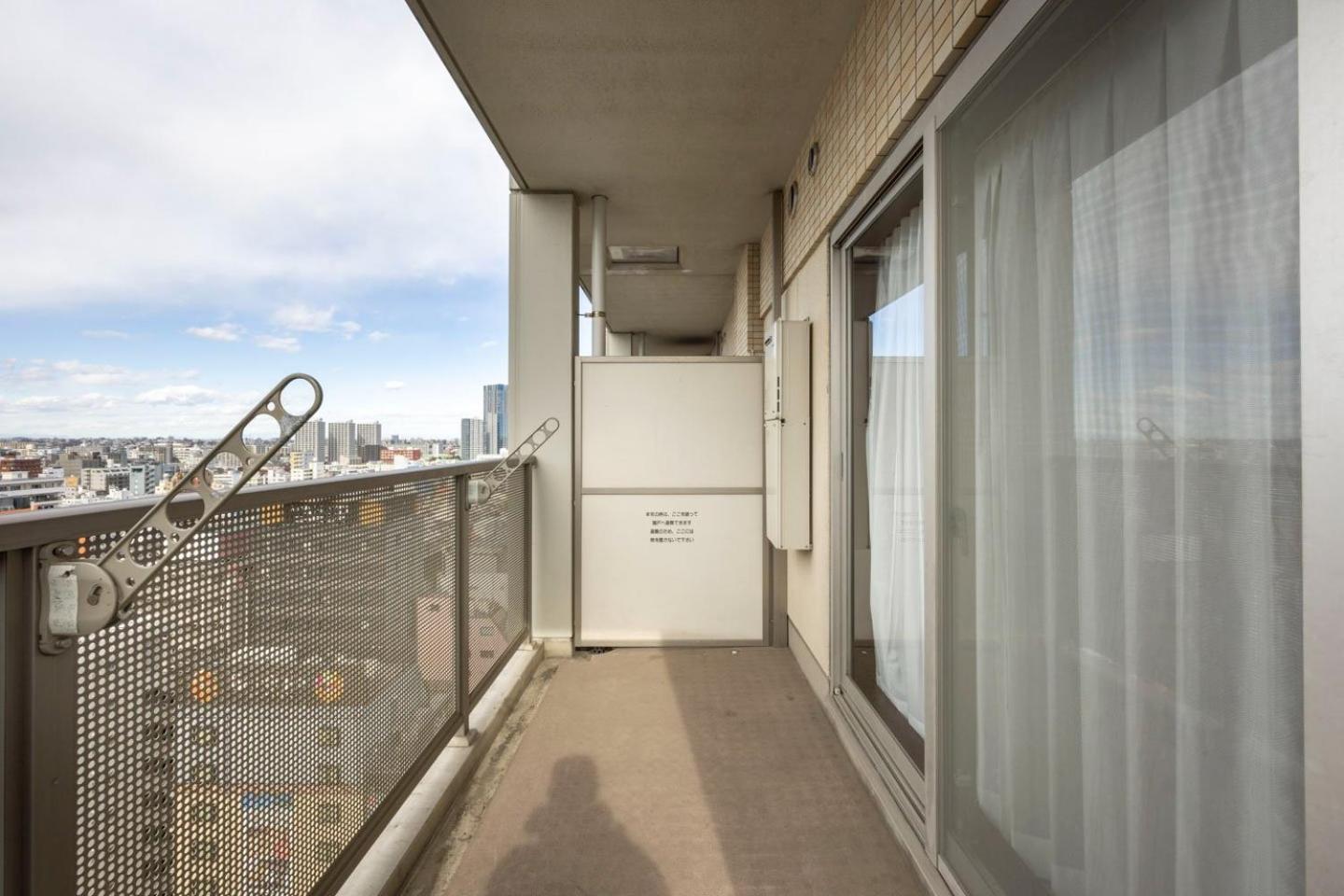 Apartment Puraz Tower Higashi-shinjuku Tokyo