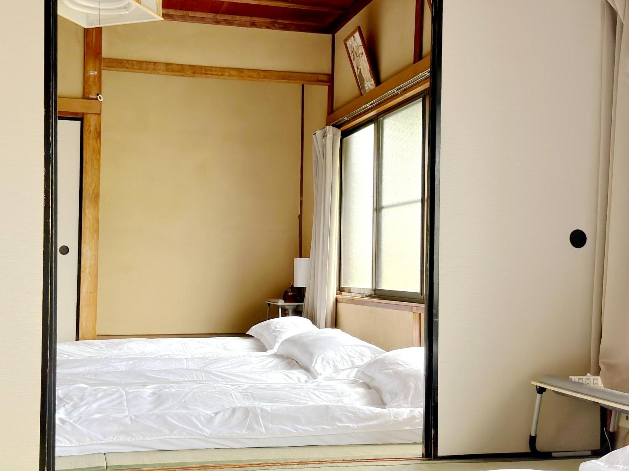 Villa Family Or Business Travel 20 Percent Off丨200 Sqm 丨 14 Min To Shinjuku 丨century-old Japanese Garden 丨3 Parking Spaces丨4 Bedrooms *