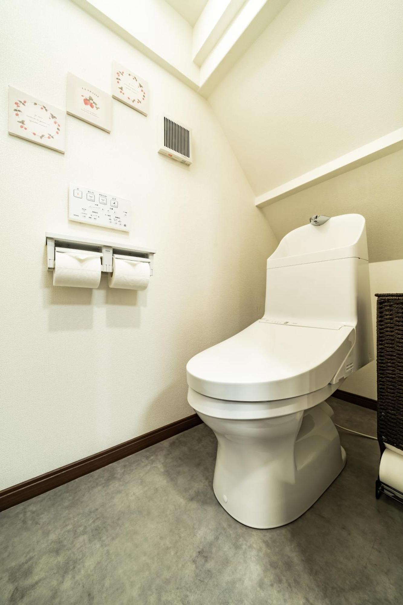 86, Panda Hotel, Private House * Tokyo