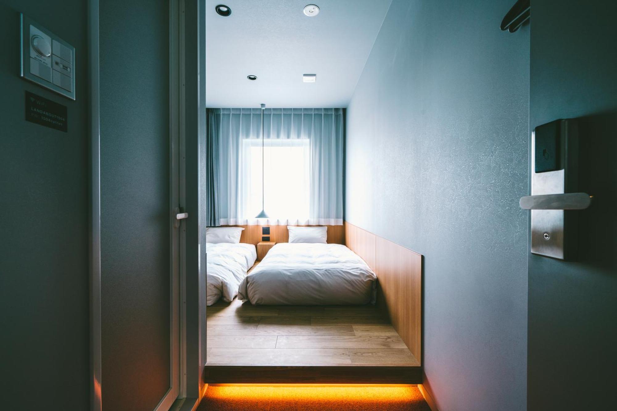 Landabout Tokyo