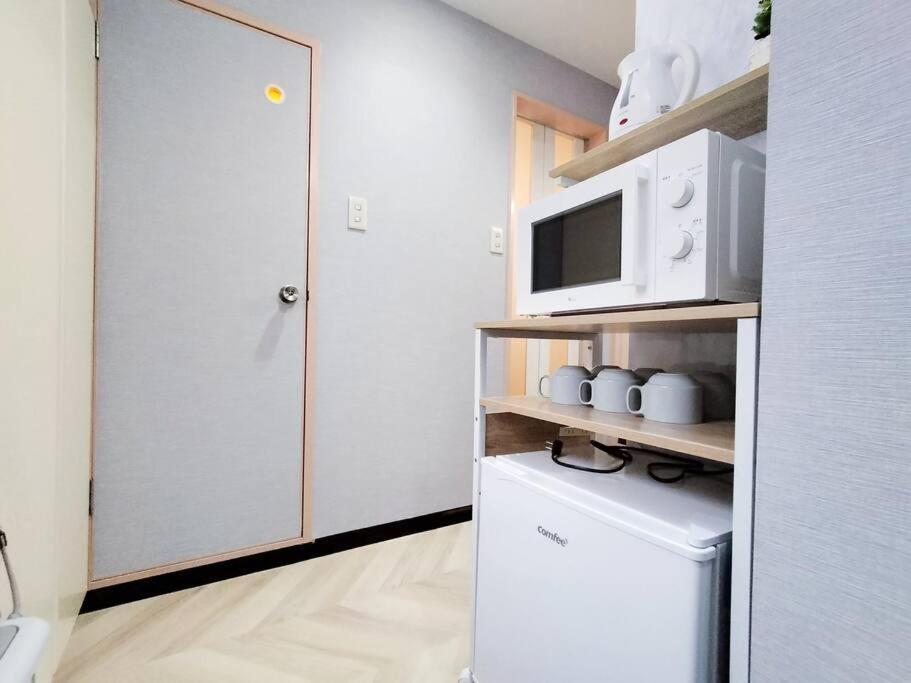 Apartment 202 Shinjuku Center- 10mins From Shinjuku St A- 2mins Okubo- Max6p-2room-涉谷六本木银座直达 *