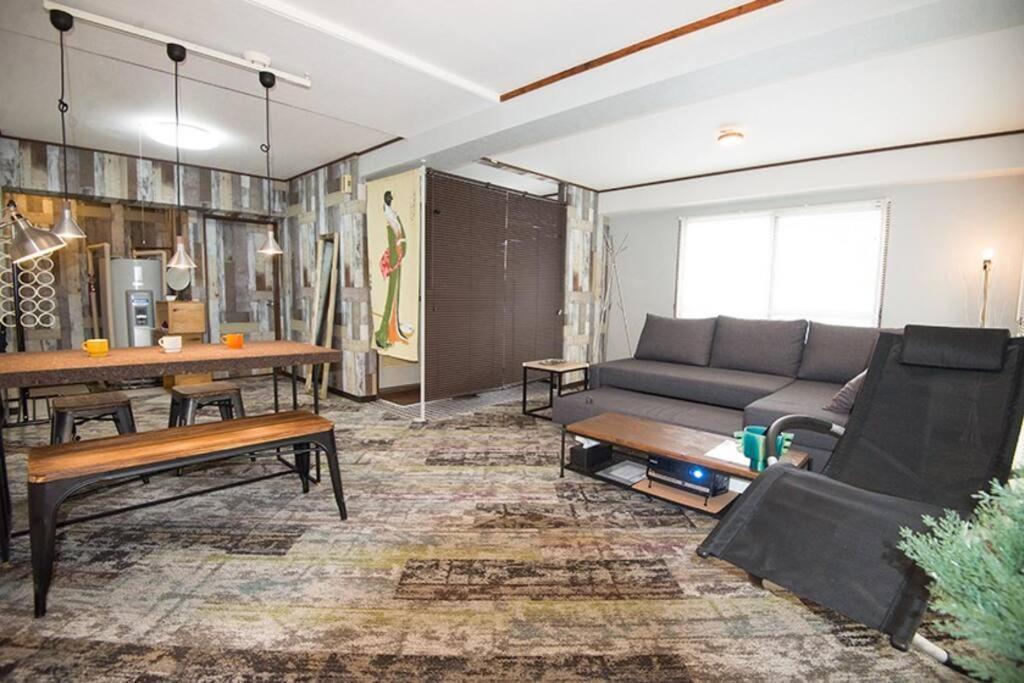 Shinjuku 3 Min Walk From Station #projector #oh2 Tokyo