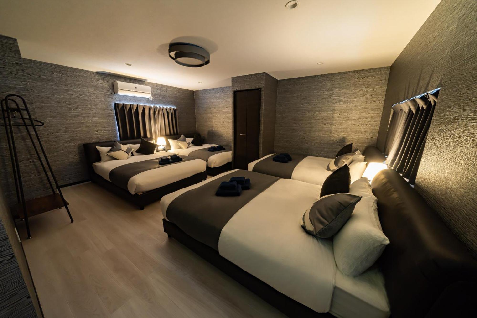 Apartment 90, Yotsugi-a, Private House