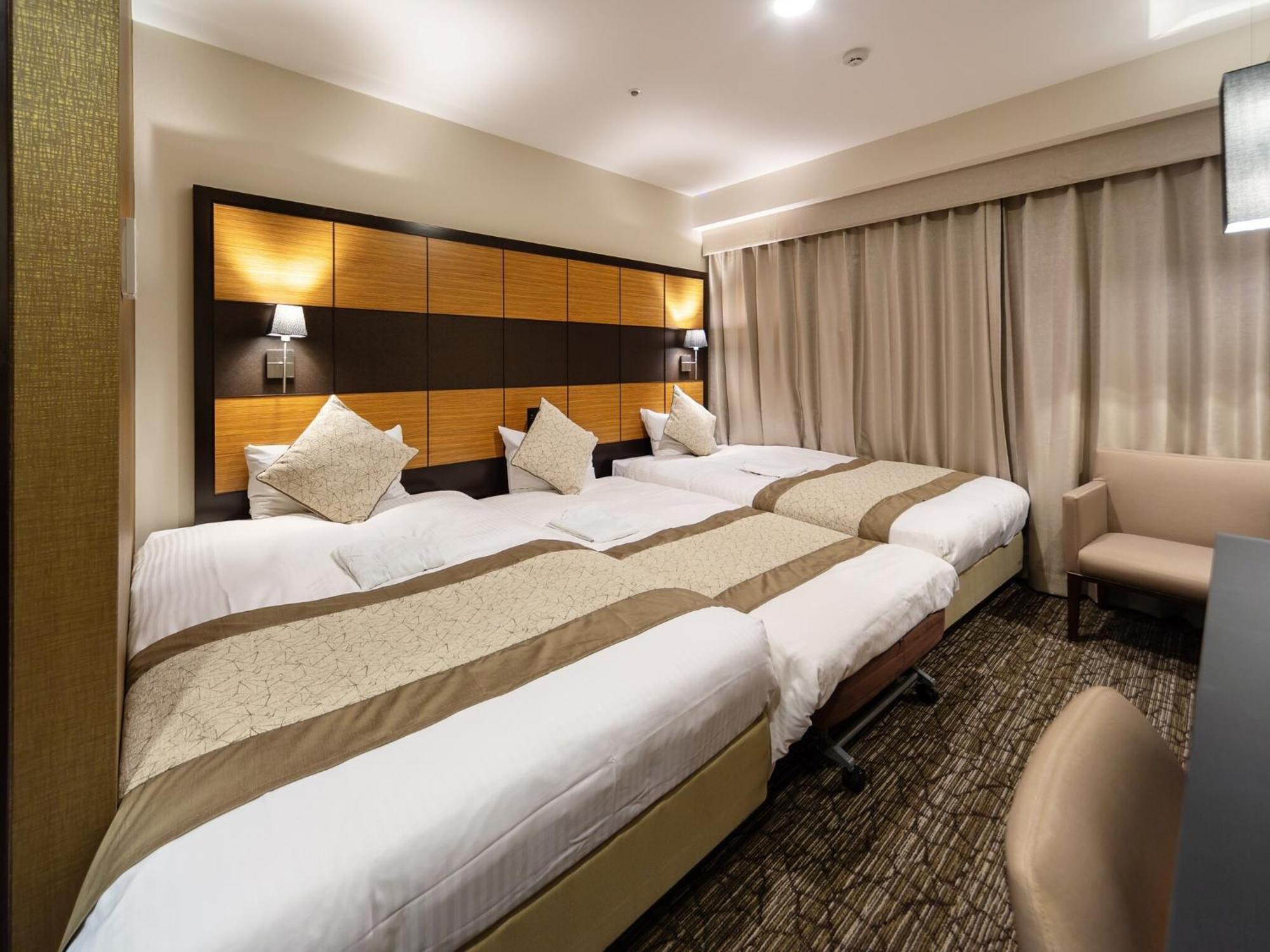 Hotel Wing International Premium Yotsuya 3*