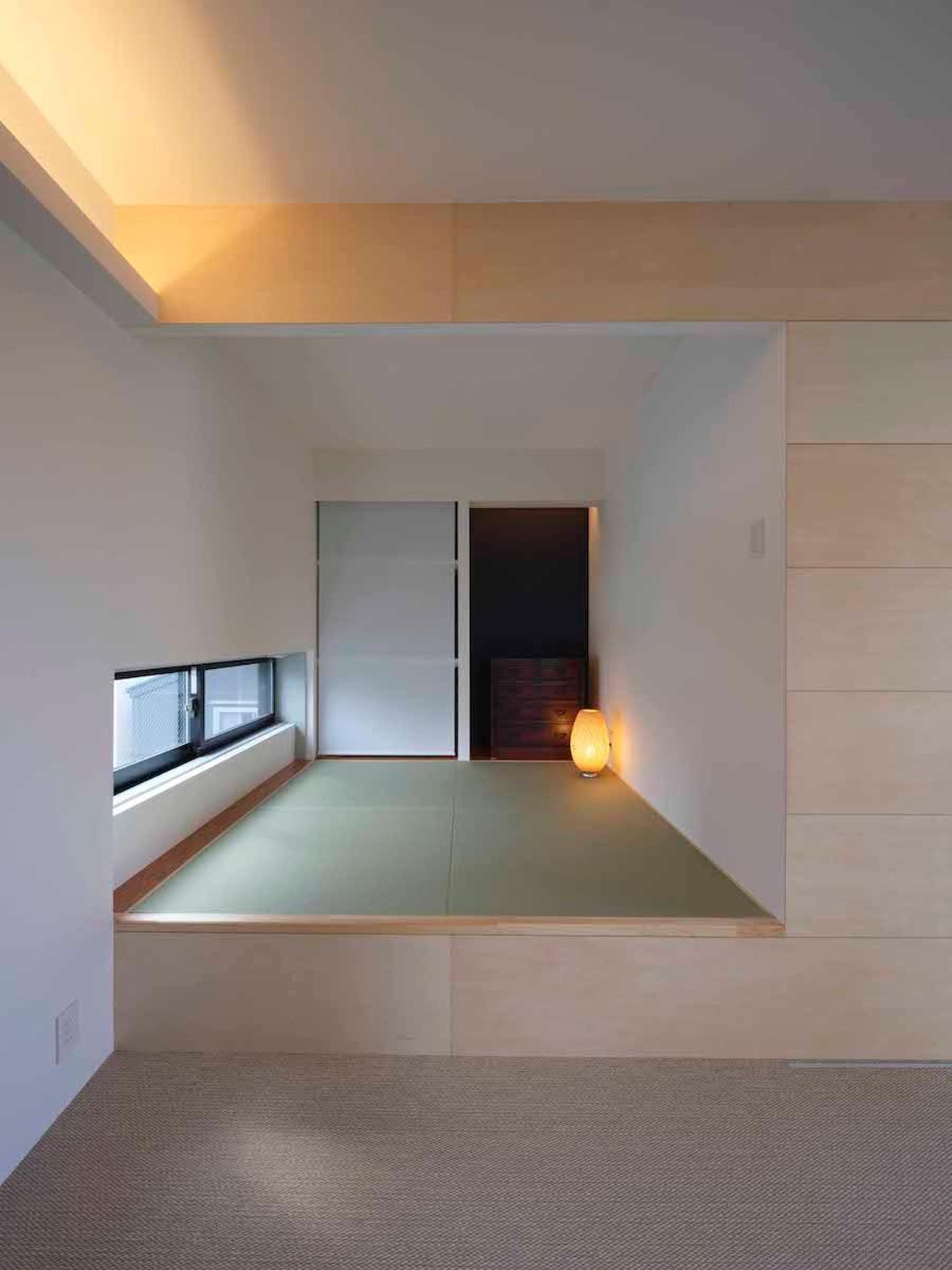 East Square 3*