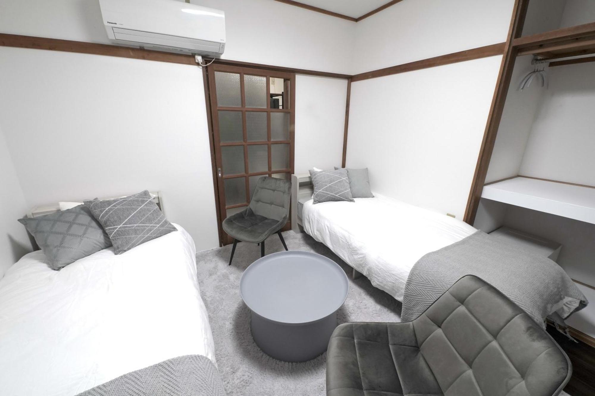 Apartment Close To Shinjuku!twin Beds,projector,appliances!
