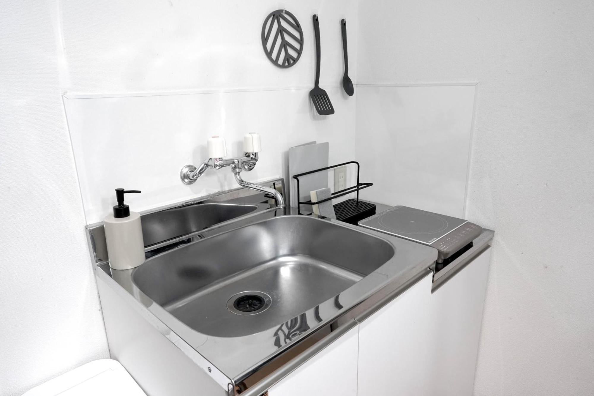 Apartment Close To Shinjuku!twin Beds,projector,appliances! Tokyo