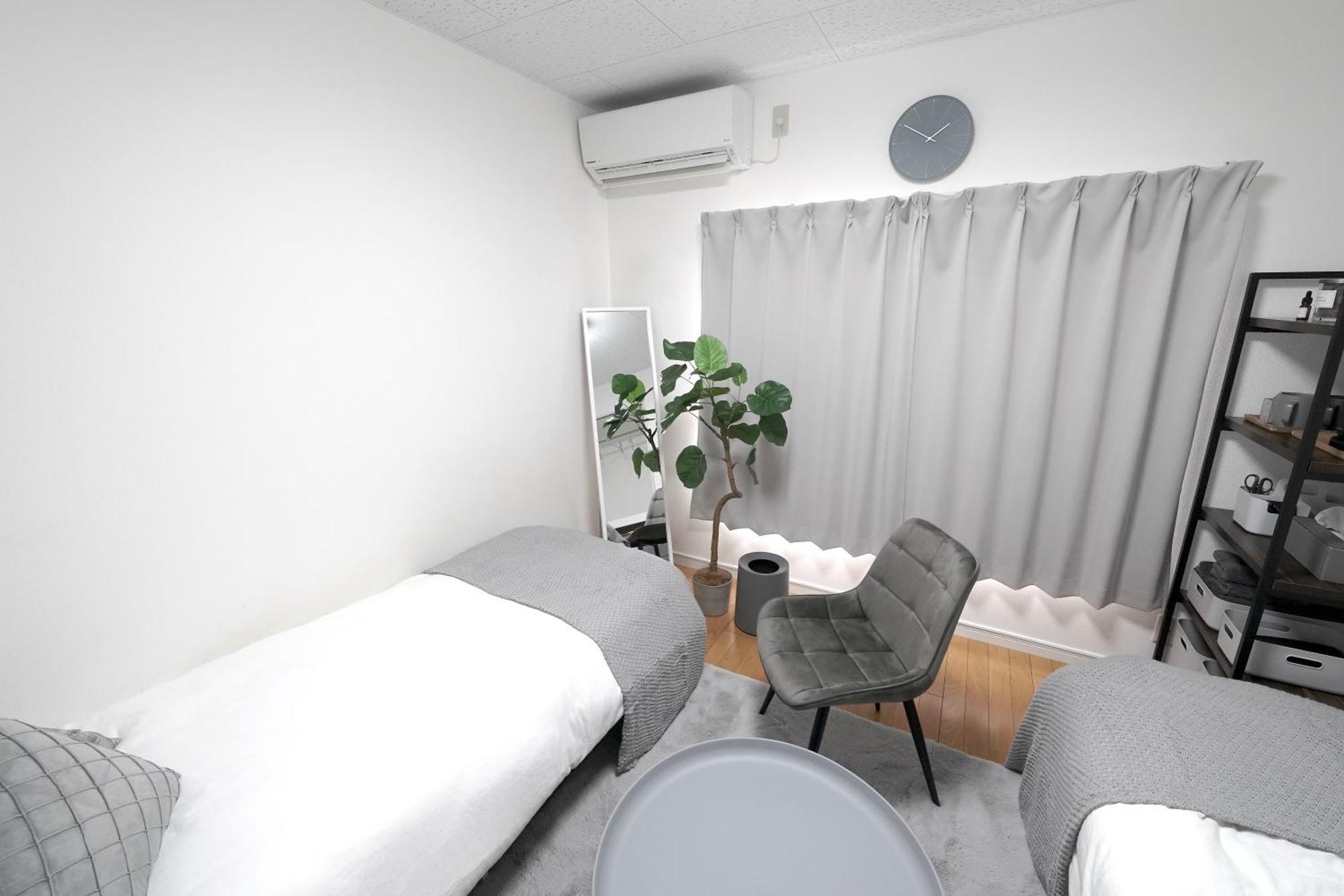 Close To Shinjuku!twin Beds,projector,appliances! Apartment