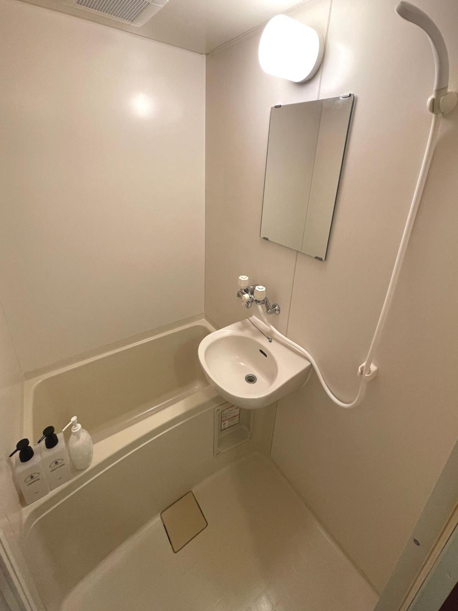 Apartment #1 新宿まで2分! 清潔で安全な部屋! Wifi無料! Tokyo