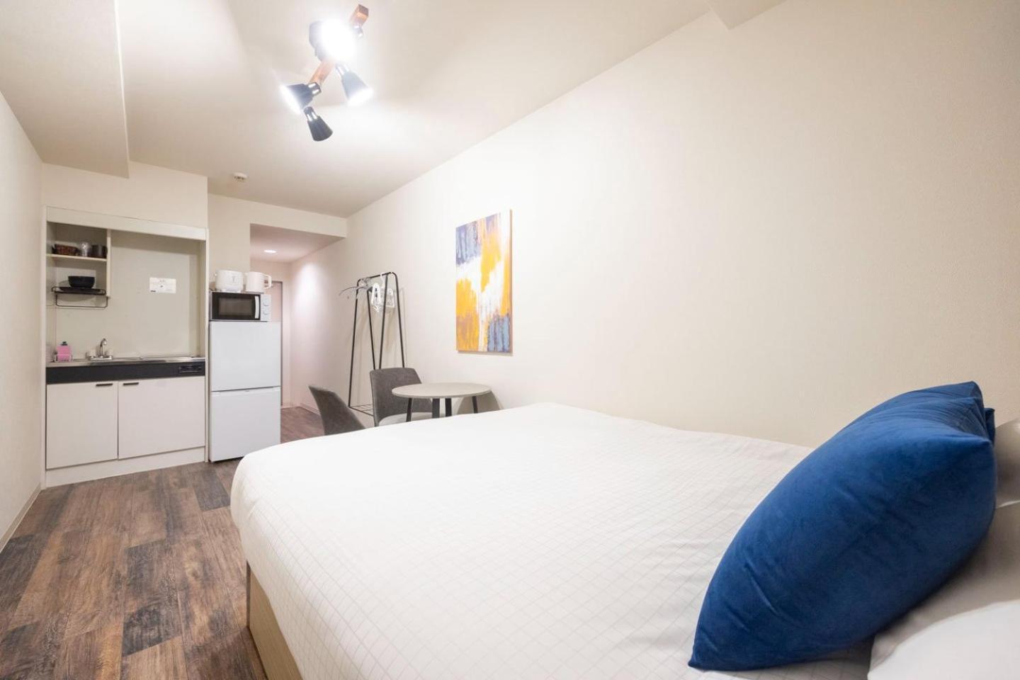 Shinjuku Okada Building Apartment *