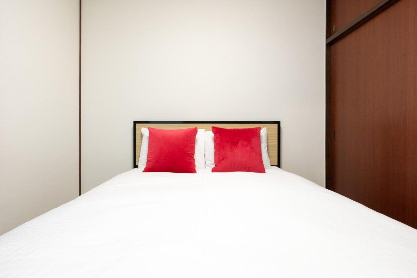 Shinjuku Okada Building Apartment *