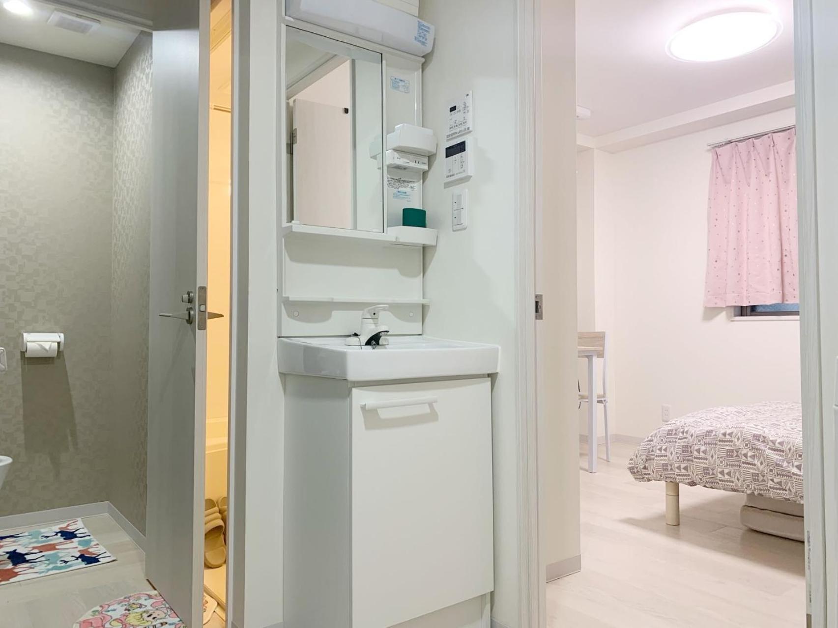 Shinjuku#ookubo#automatic Lock Door#high Speed Wifi#bidet Toilet#6minutes To Okubo#ookubo101 Tokyo