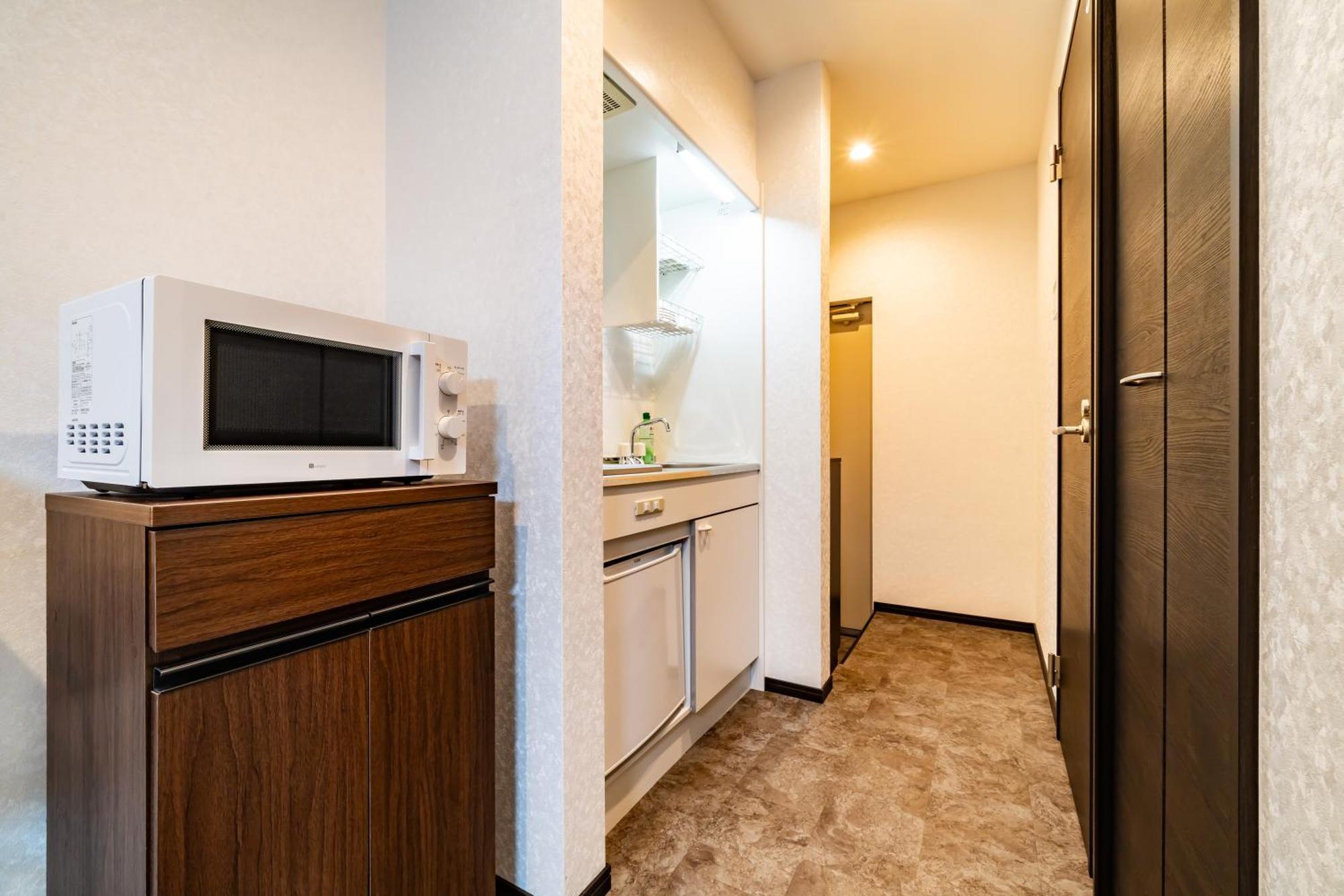 84-2, Shiomi 102, Entire For Rent *