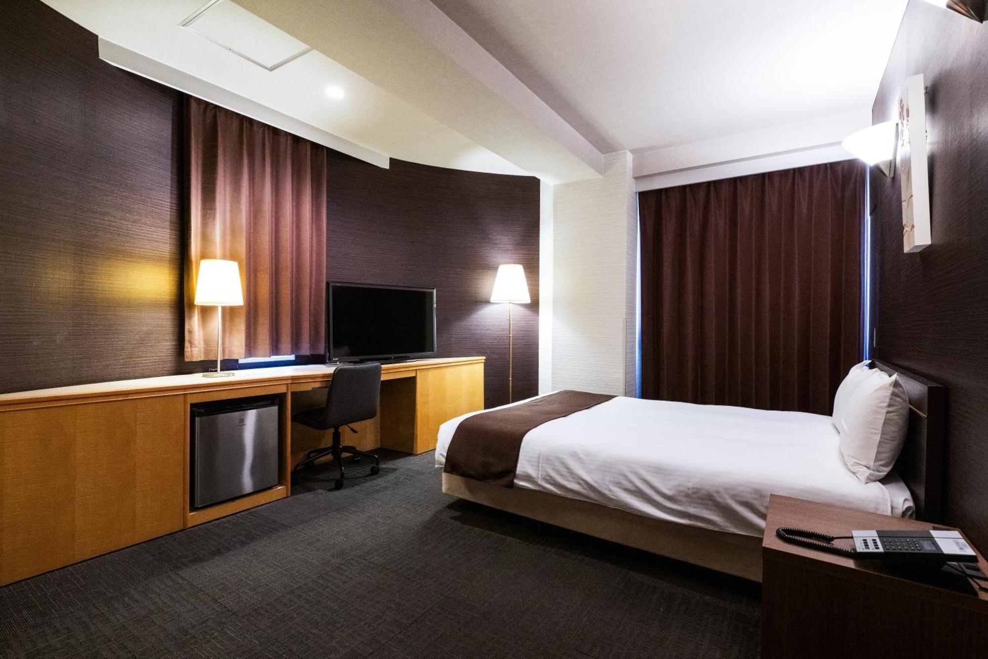 Urvest Kamata Hotel