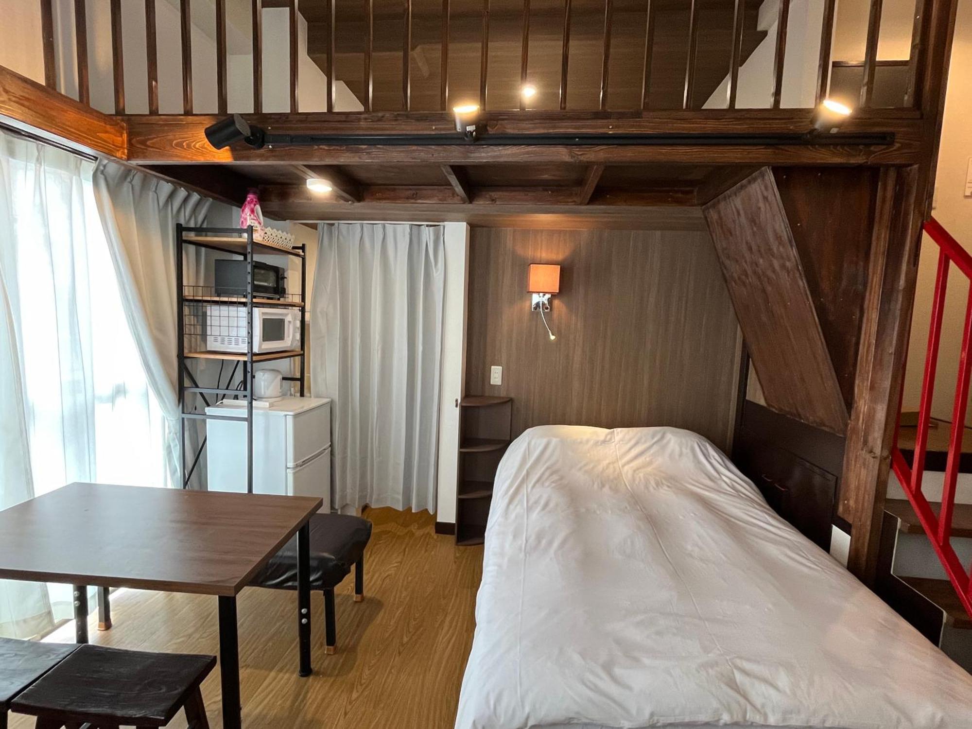Cozy Oyama *