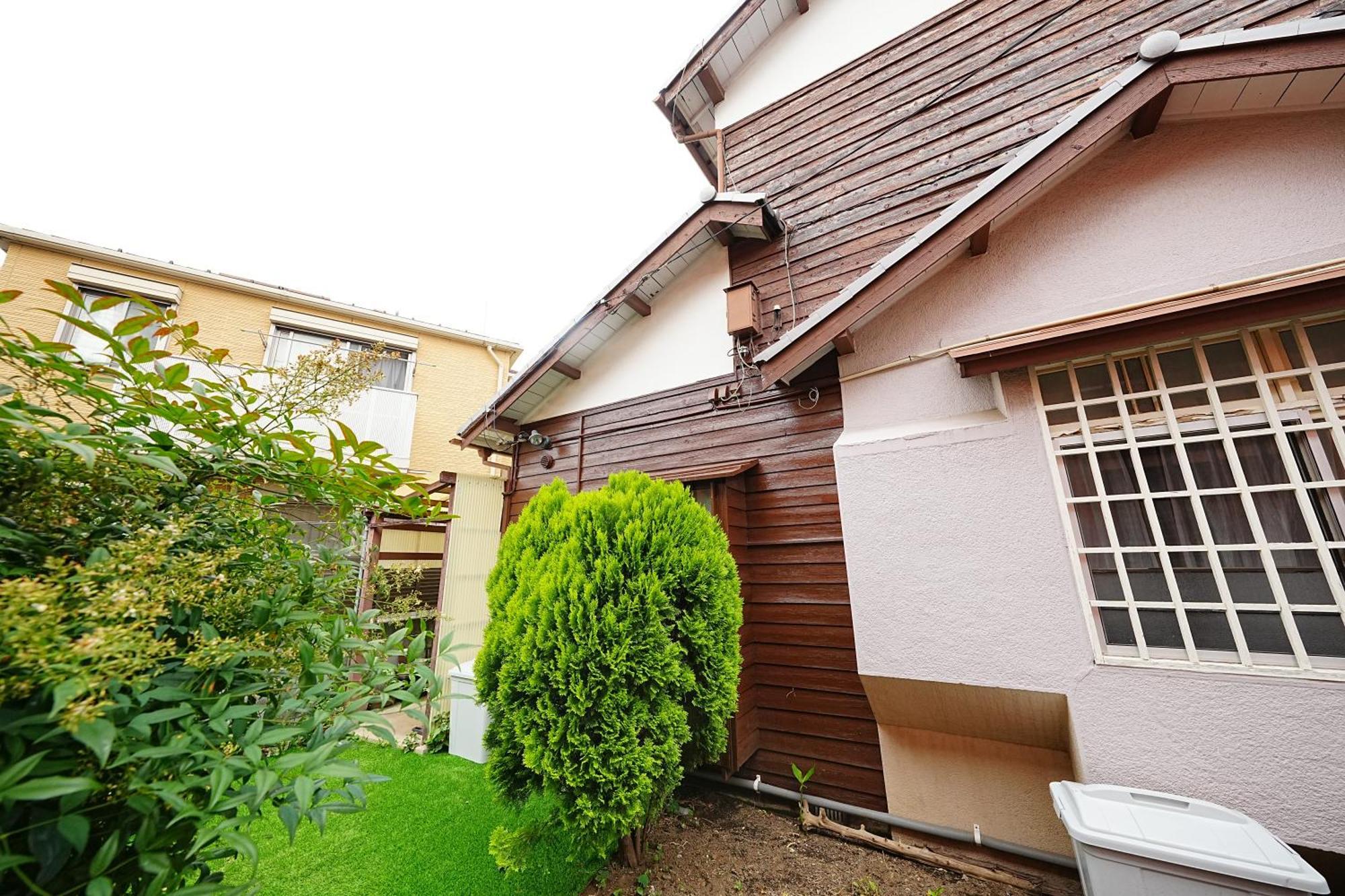 Family Or Business Travel 20 Percent Off丨200 Sqm 丨 14 Min To Shinjuku 丨century-old Japanese Garden 丨3 Parking Spaces丨4 Bedrooms Villa