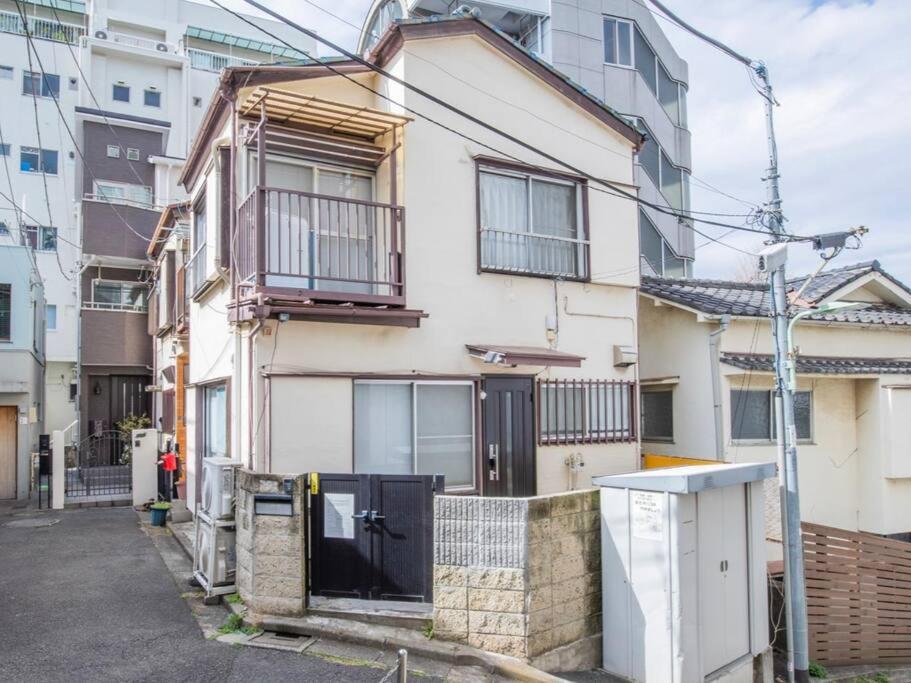 Discover Tokyo's Soul Your Cozy Japanese Escape! Apartment