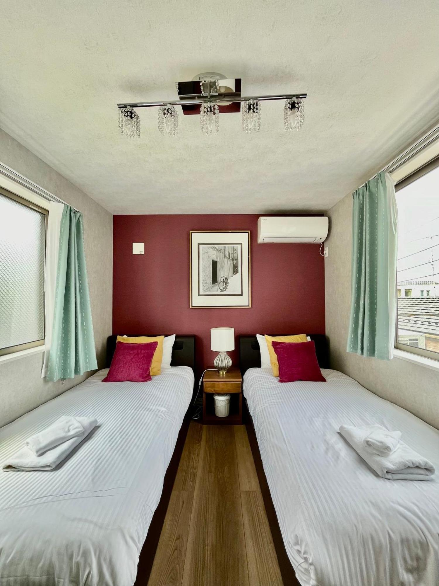 Holiday home Detached House, 3min Walk To Stn, 17min To Asakusa, 10min To Skytree, Direct To Tyo Airports, Free Parking